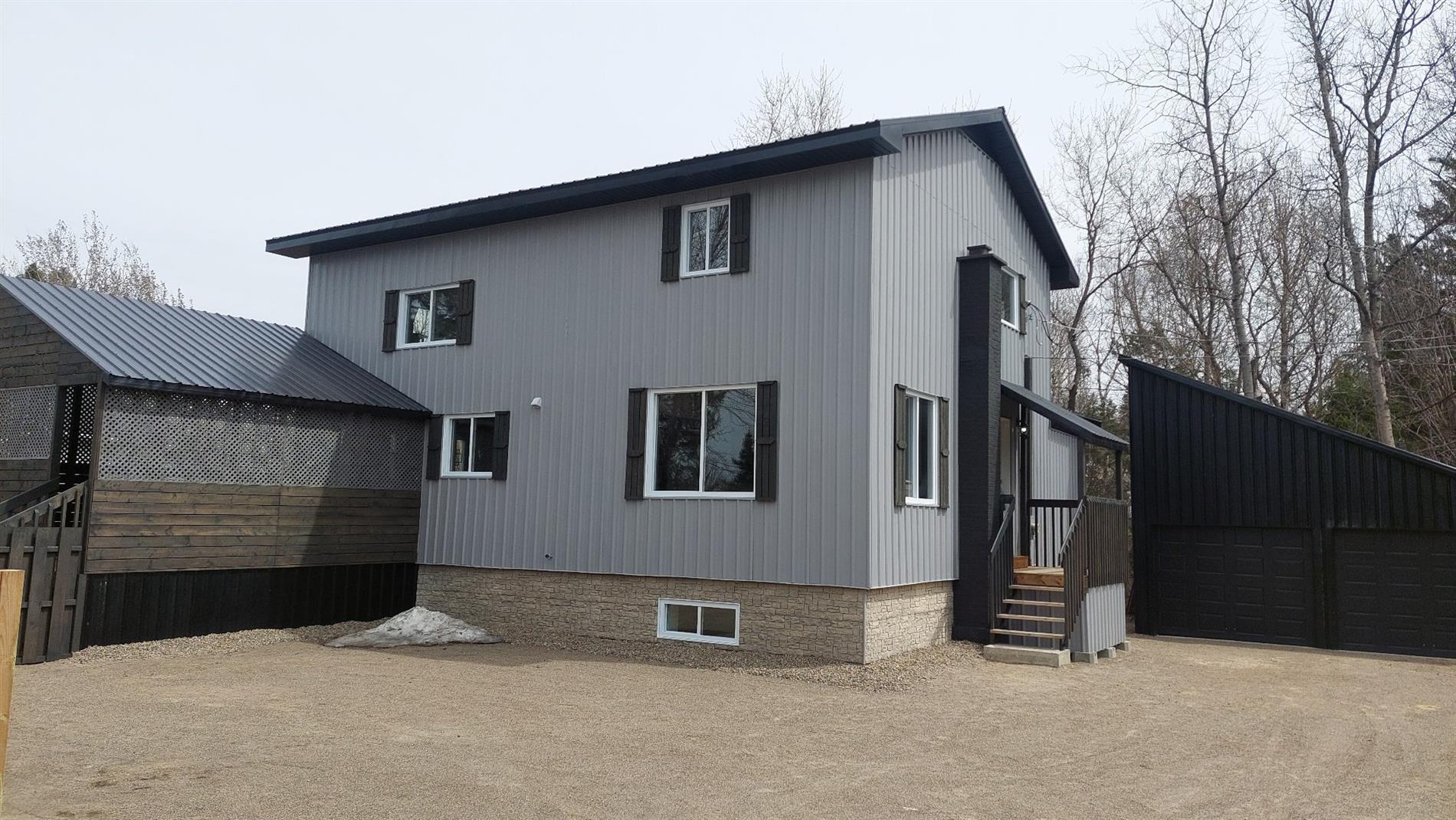 351 Rue Nadeau — photo 1