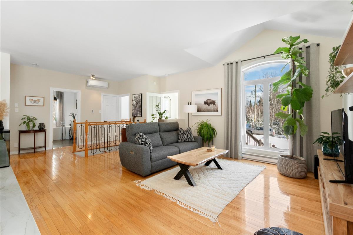 Vue 5 de la propriété réf. 11484123 – 311 Mtée du Versant-Sud S. J8C 2Z7