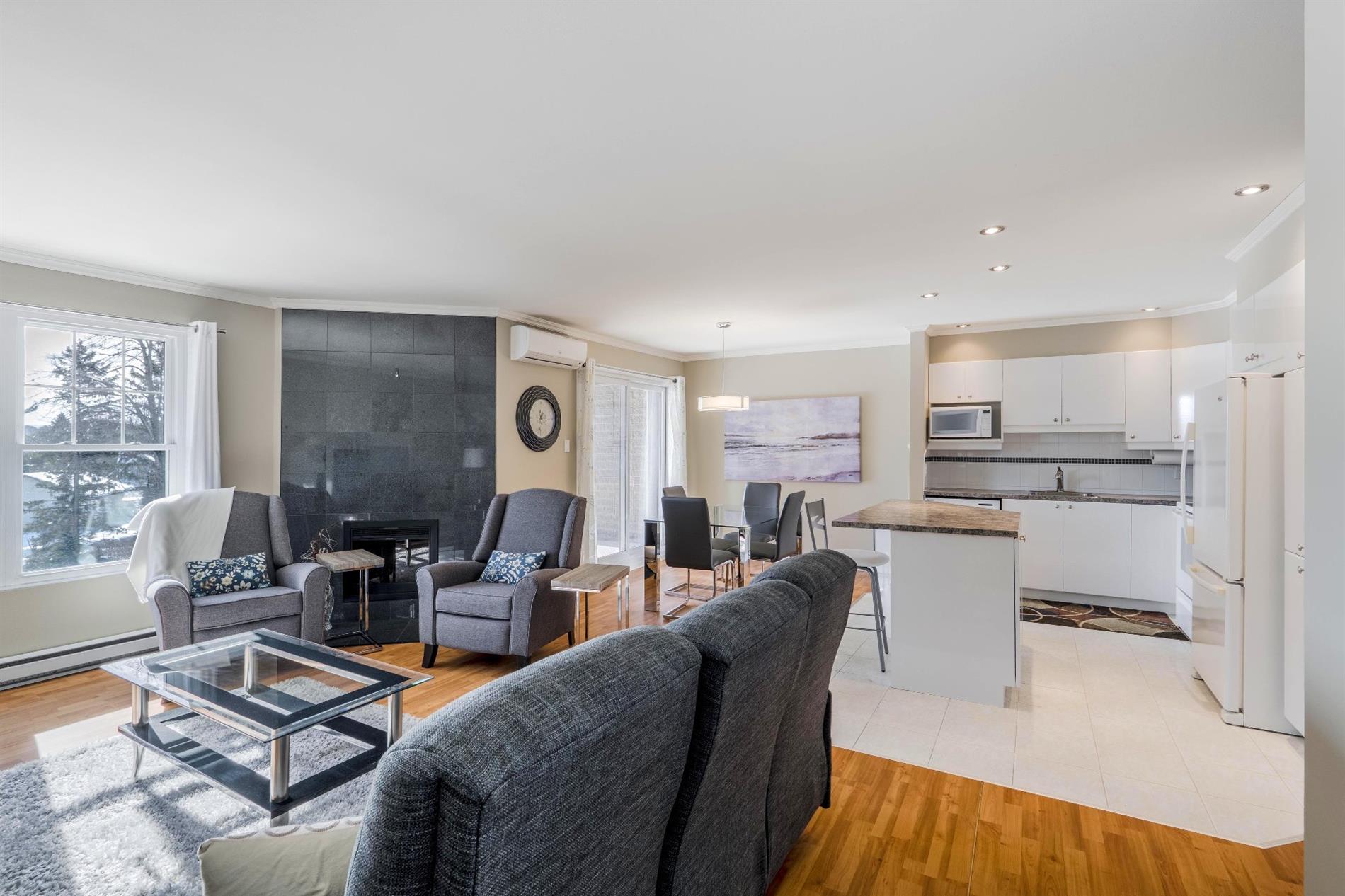 5-4205 Rue Bertrand-Fabi — photo 3