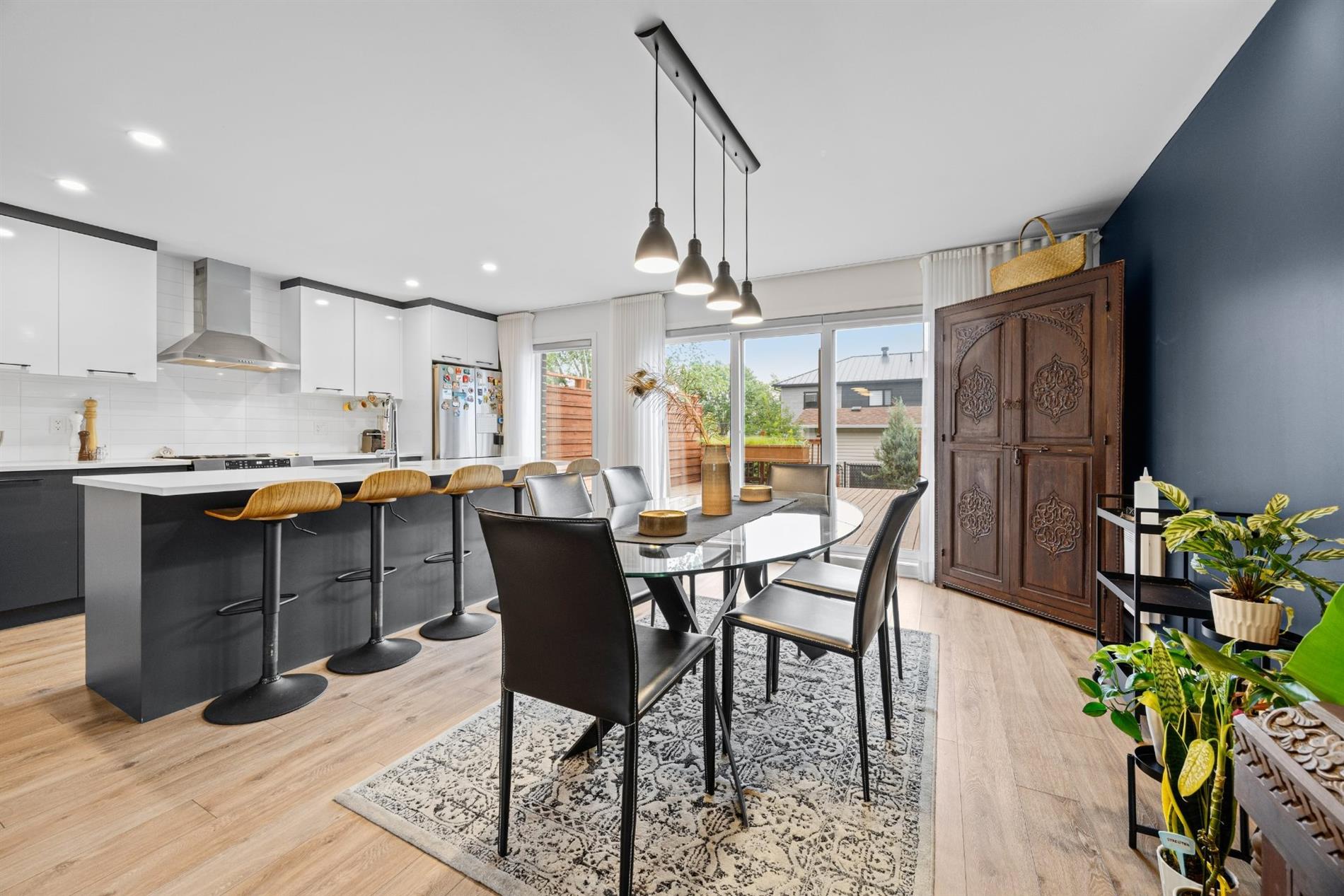 4334 Rue des Montgolfières — photo 1