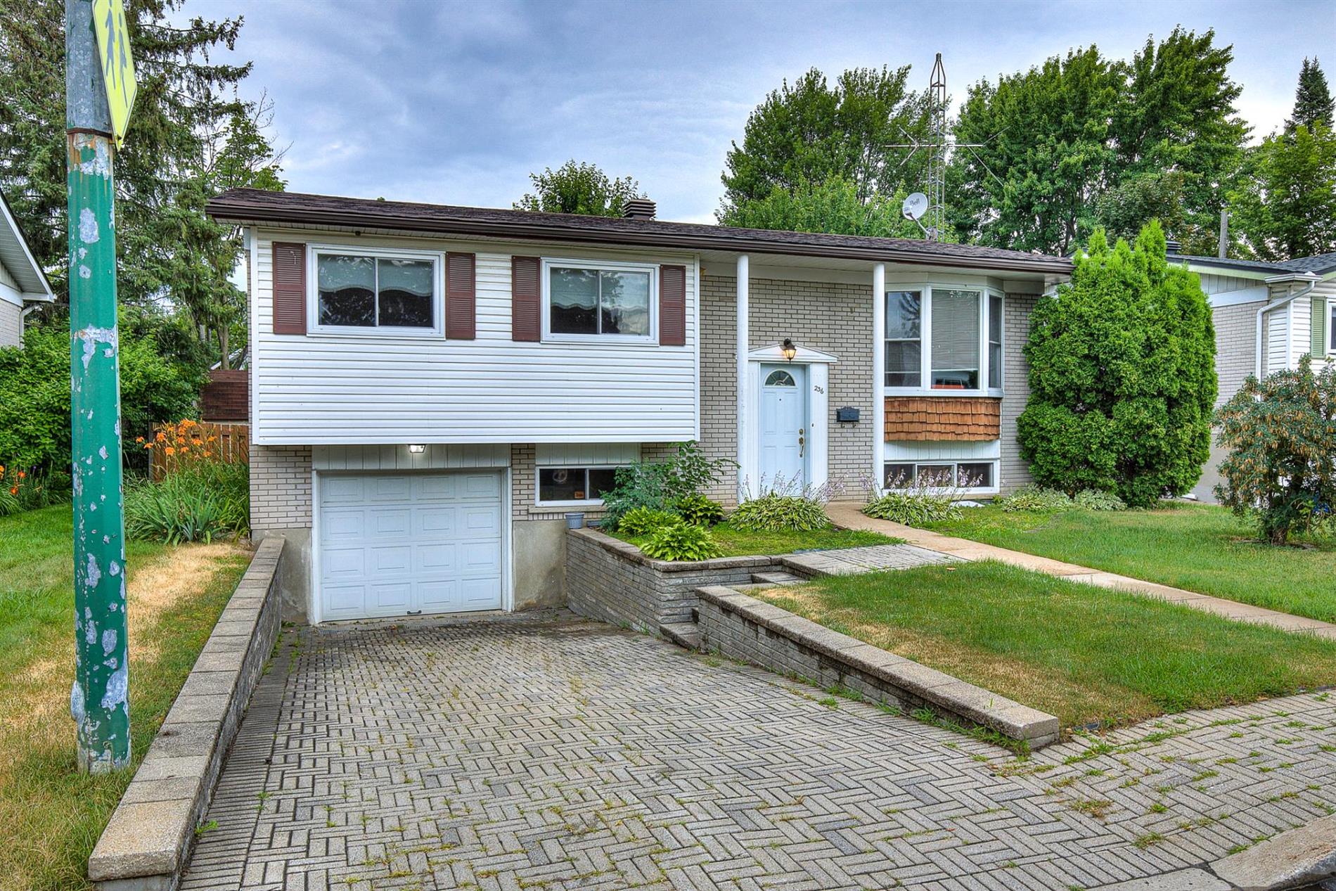 236 Rue Sexton — photo 2