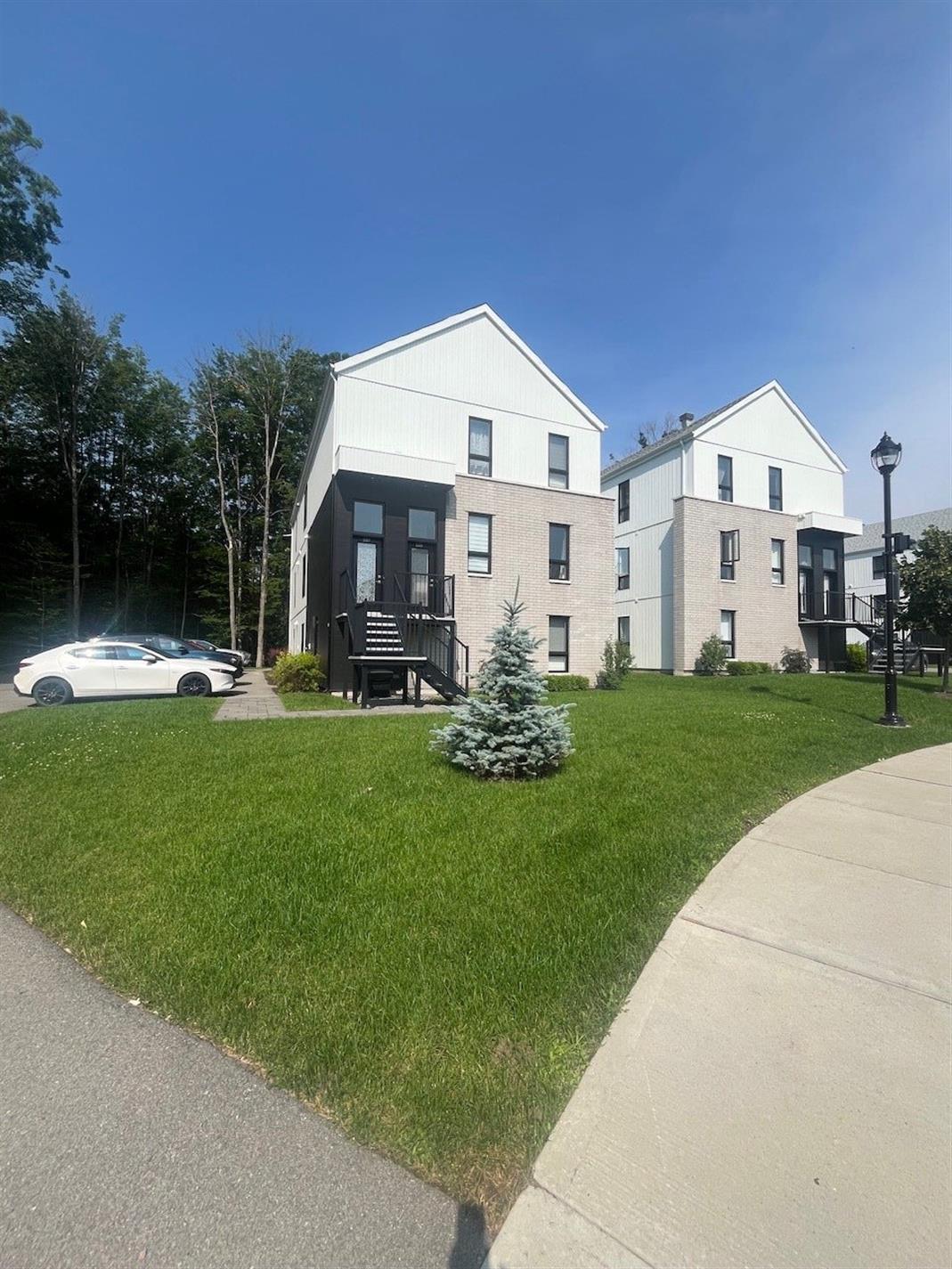 Triplex à vendre, Saint-Jérôme : photo principale