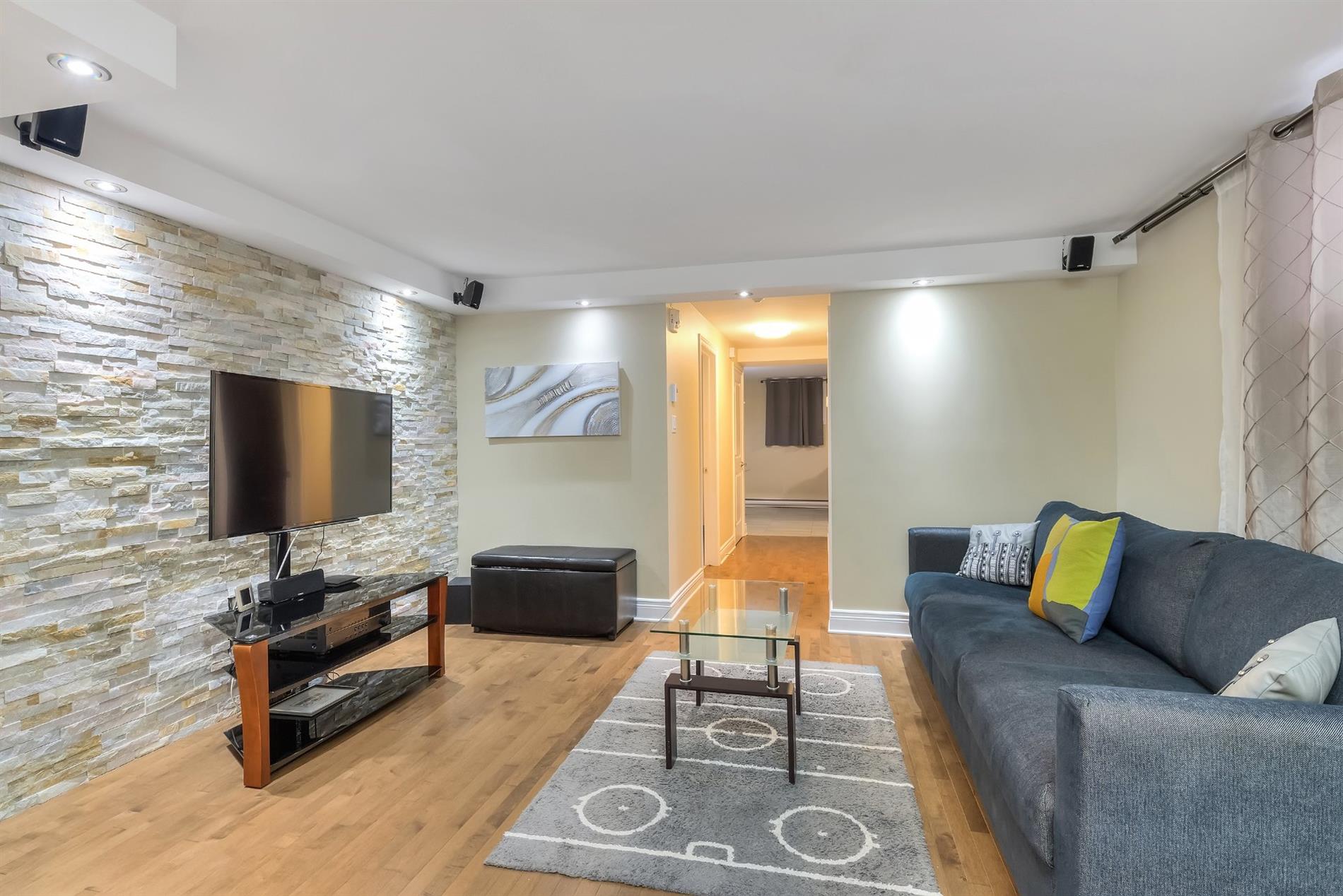 2084 Boul. Décarie — photo 1