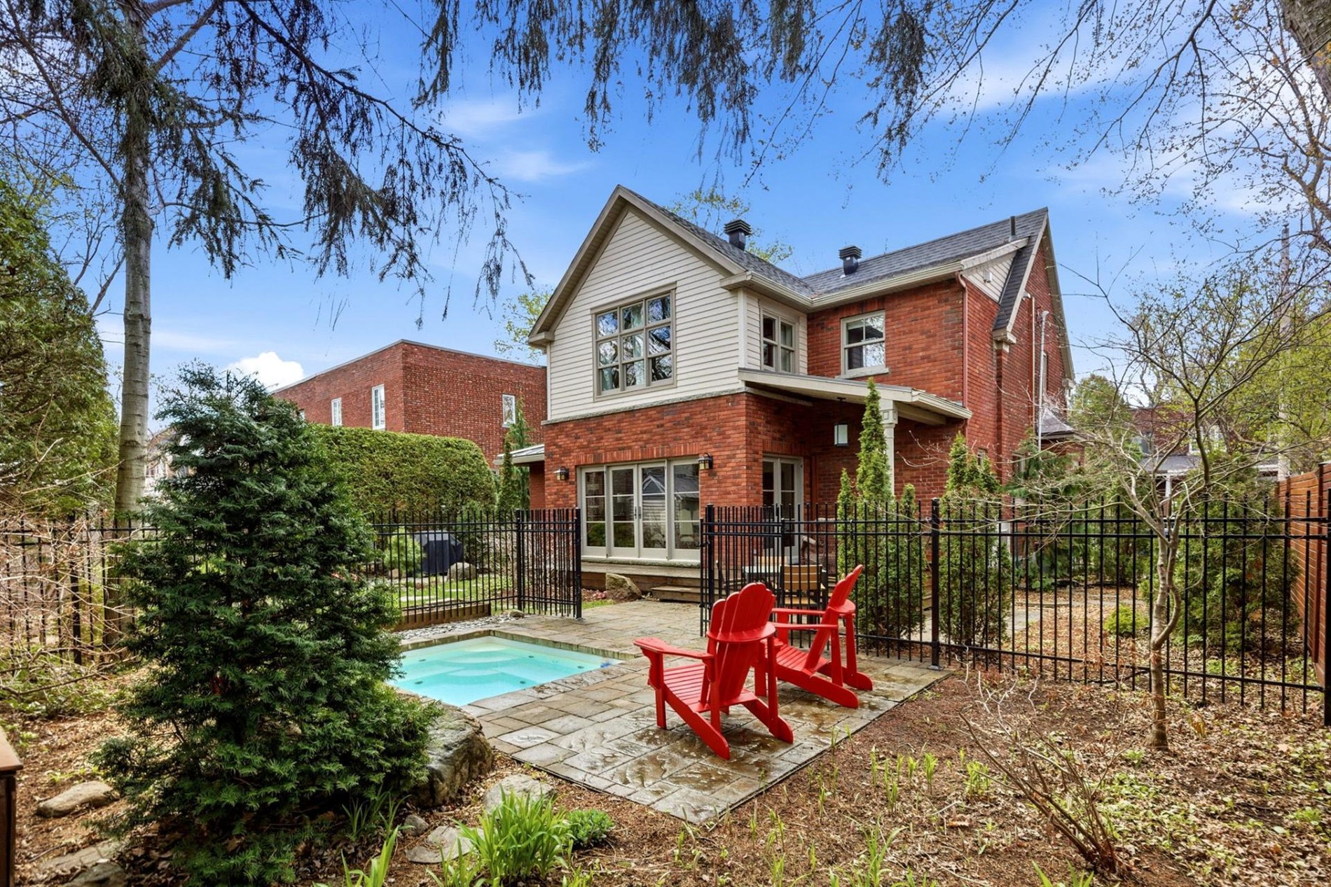 334 Av. Mercille — photo 2