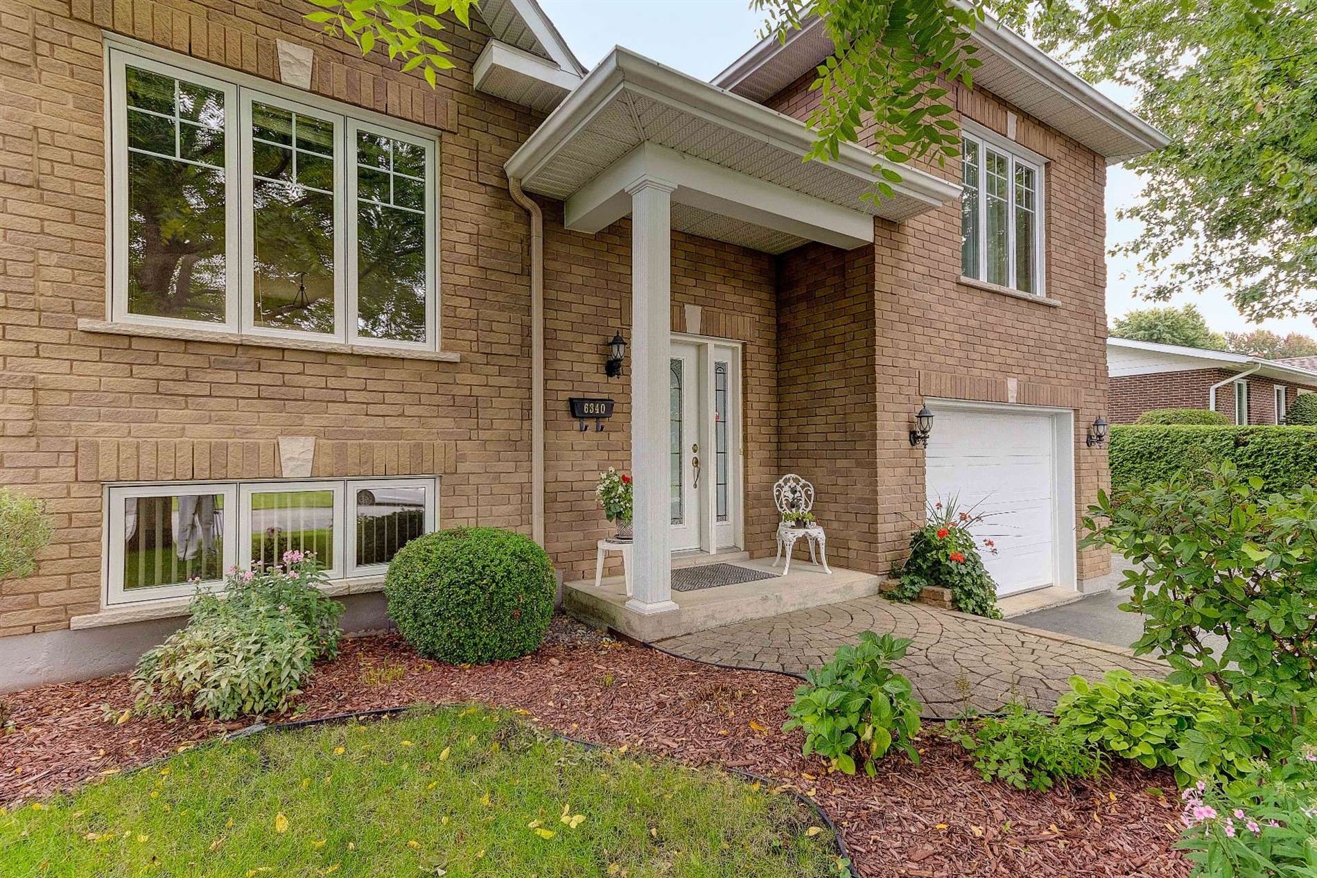 6340 Av. Durocher — photo 3