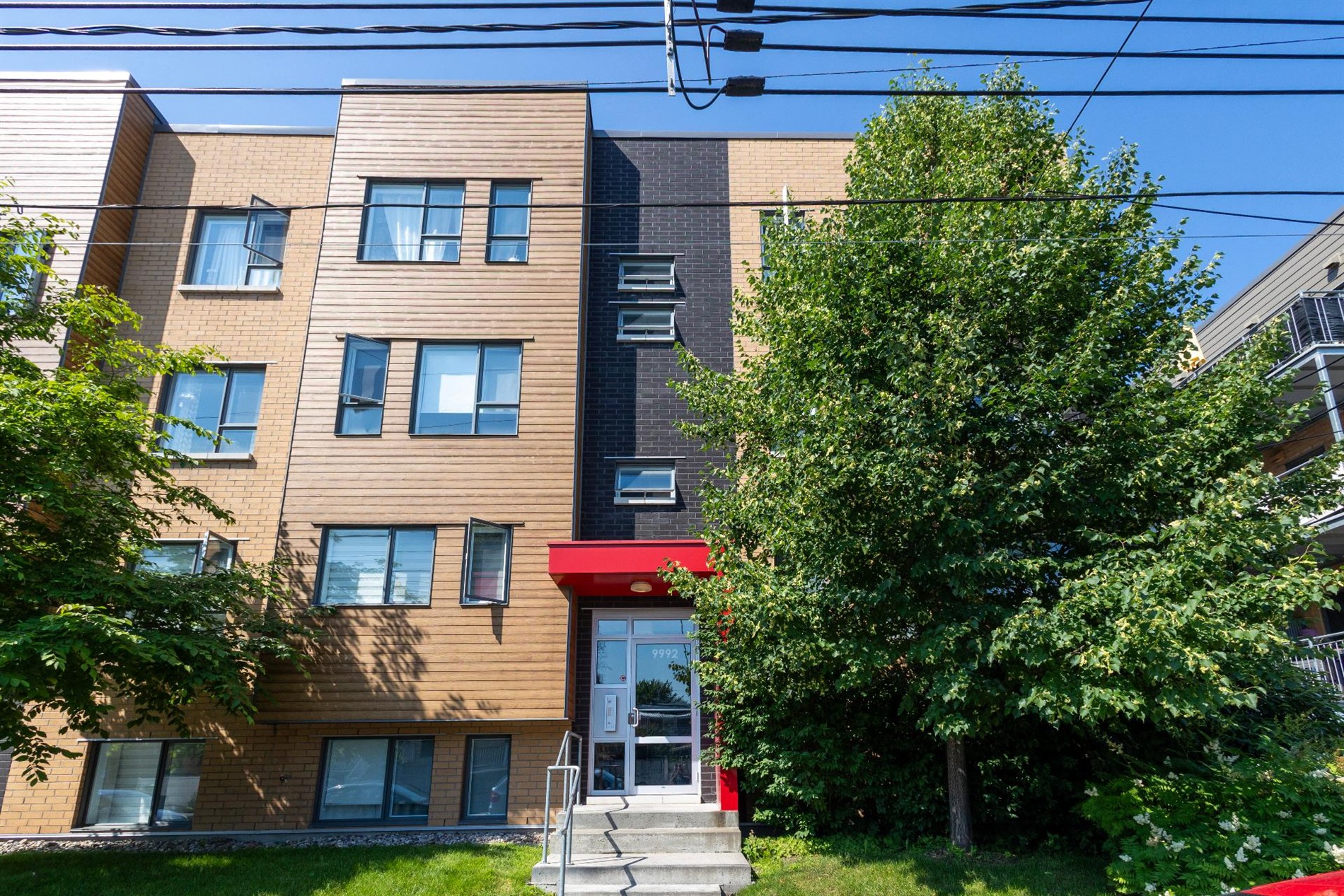 9992 Av. de Cobourg — photo 1