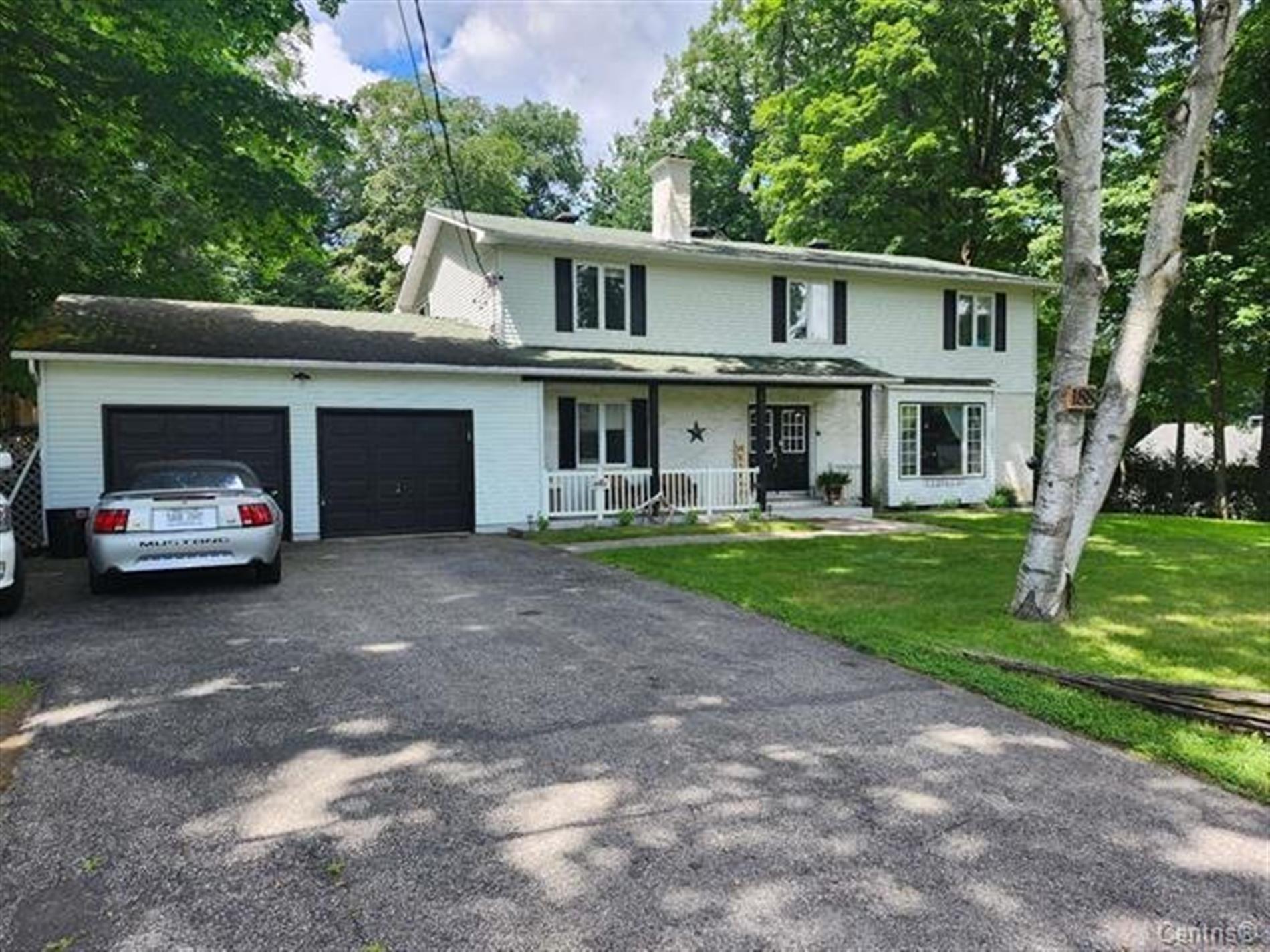 188 Rue de la Seigneurie — photo 1
