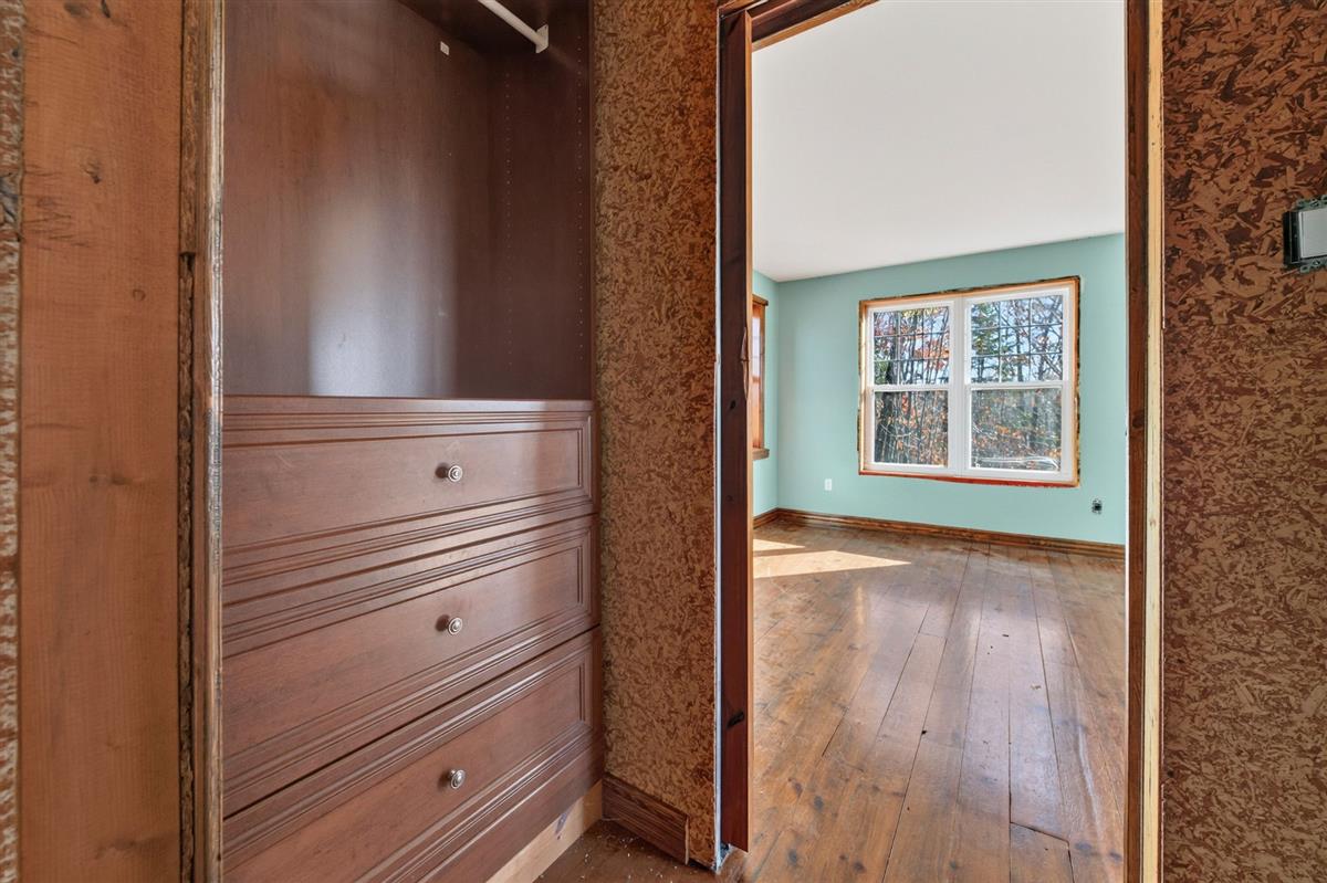 Vue 27 de la propriété réf. 11369866 – 1403 Rue du Faubourg J8B 2K8