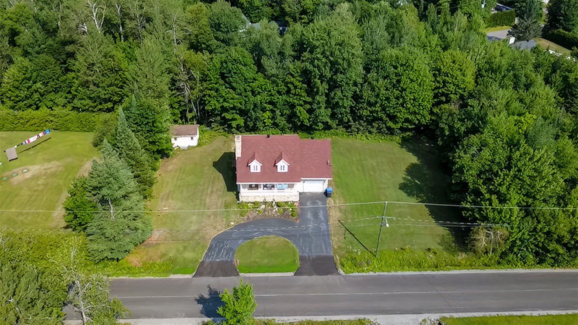 770 Ch. Juneau — photo 2