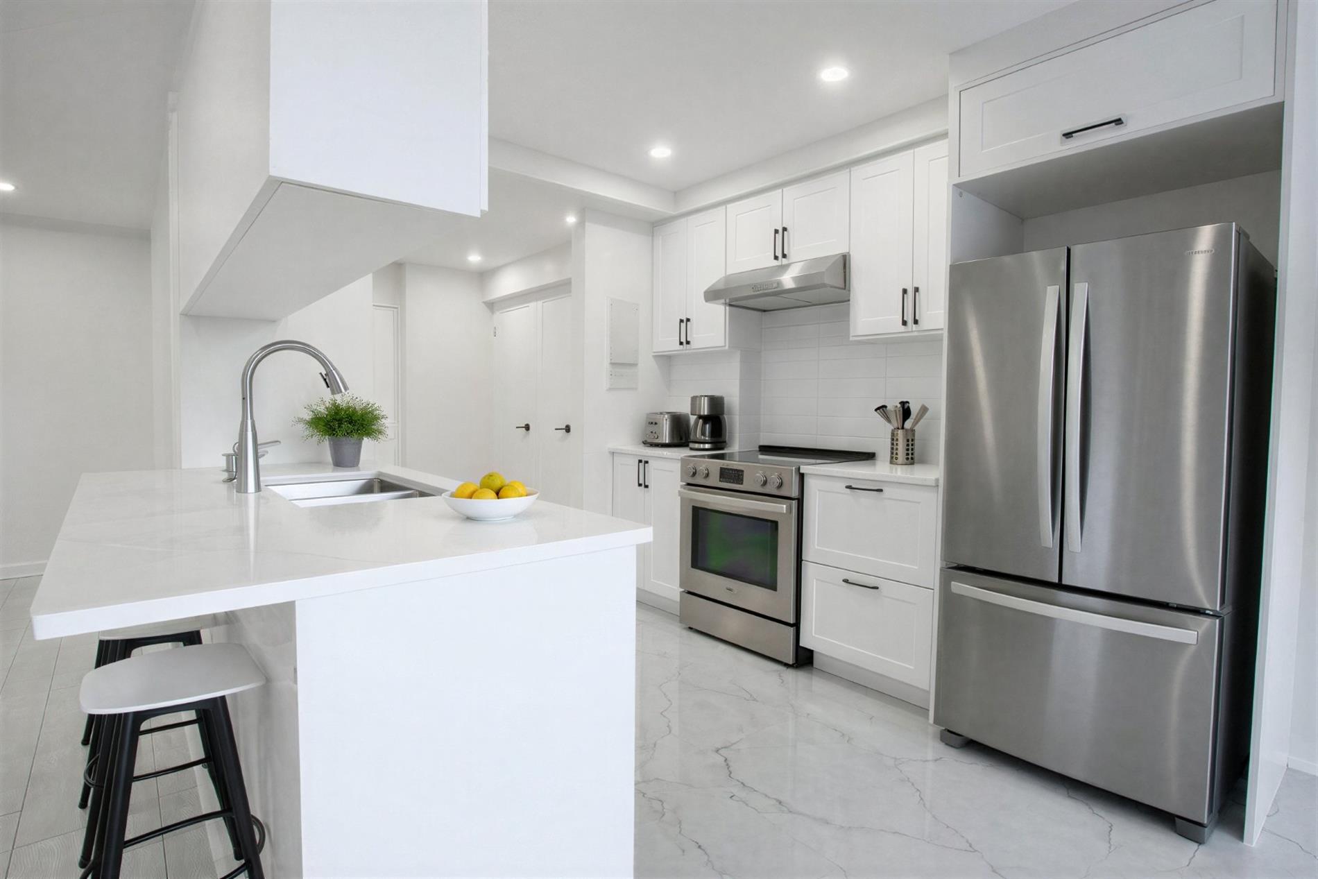 75 Av. Glengarry — photo 1