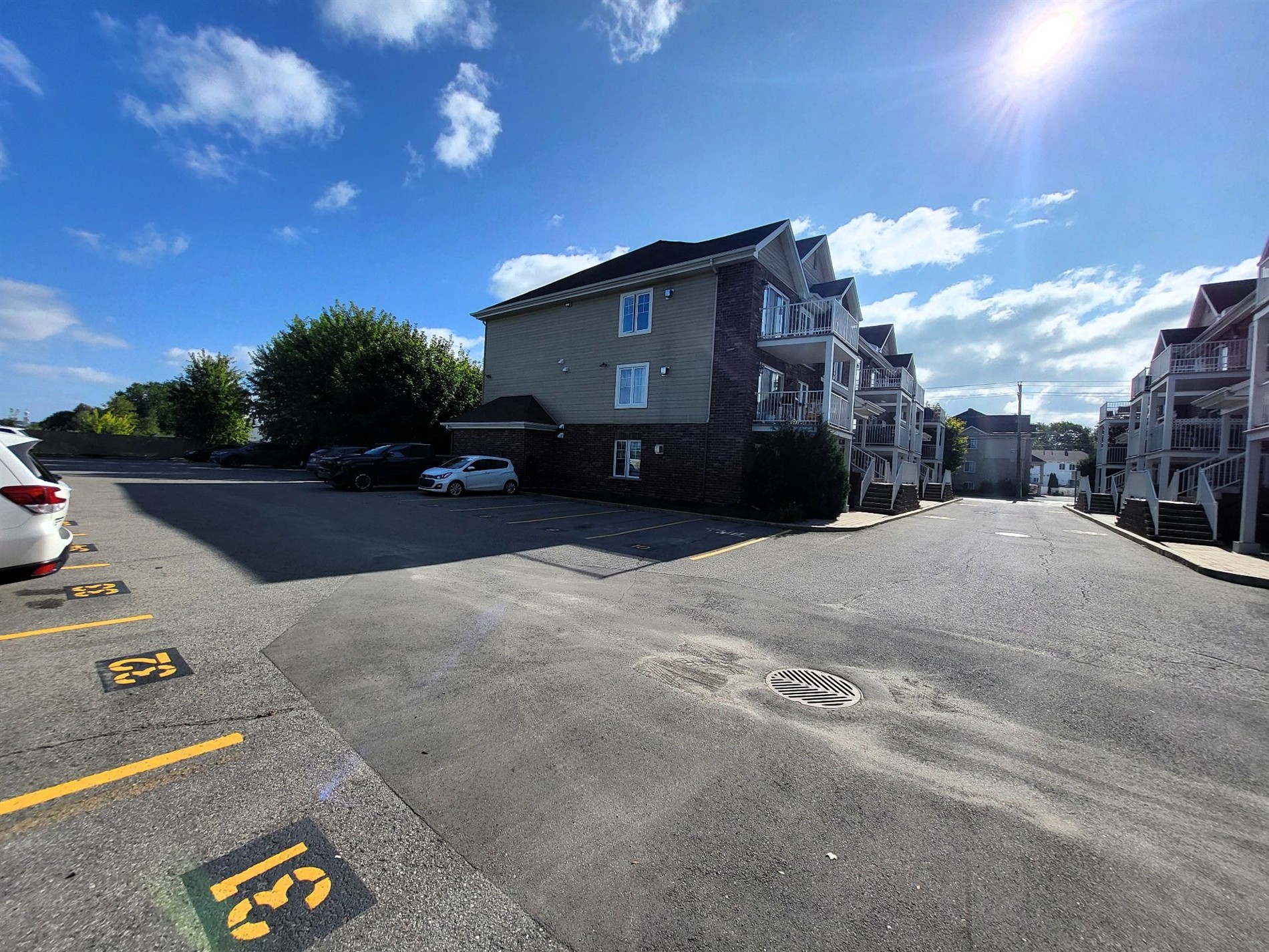 5-23 Boul. Ste-Anne — photo 3
