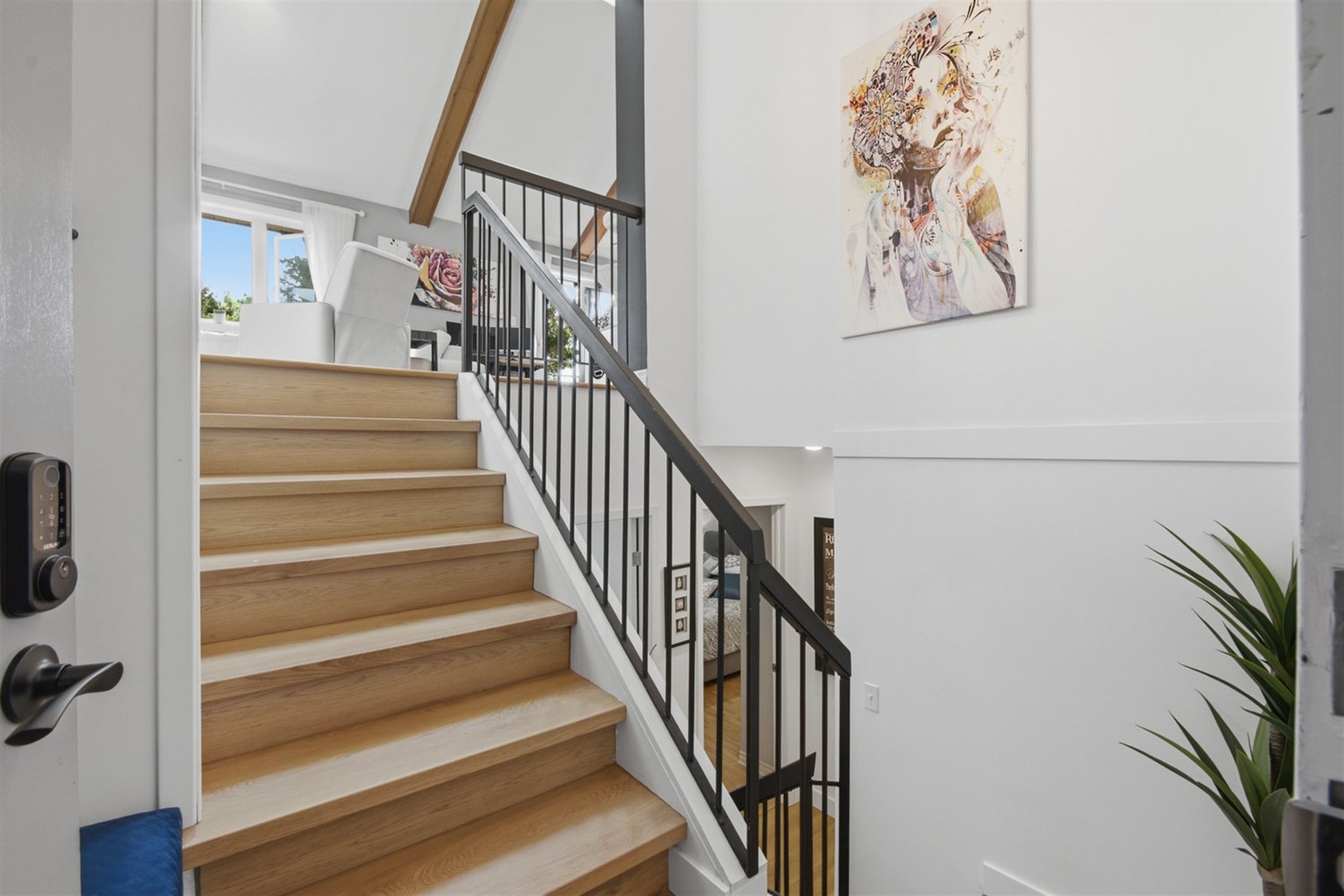 20-121 Av. Hochar — photo 3