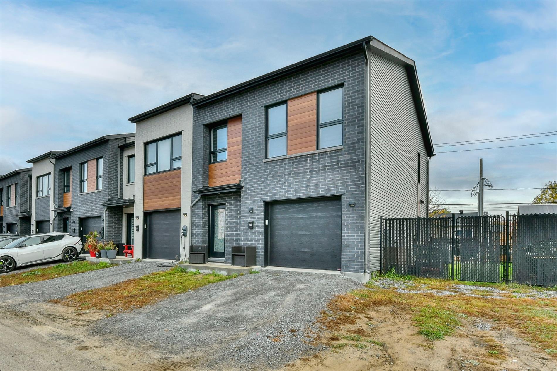 341 Rue du Merlot — photo 1