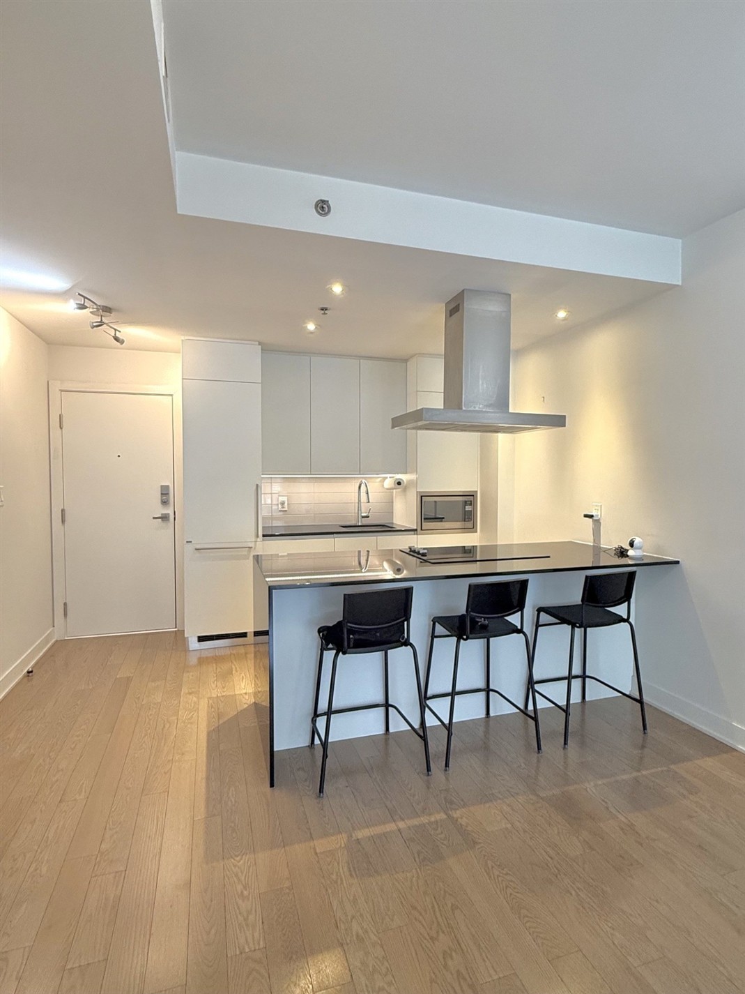 1211 Rue Drummond — photo 1