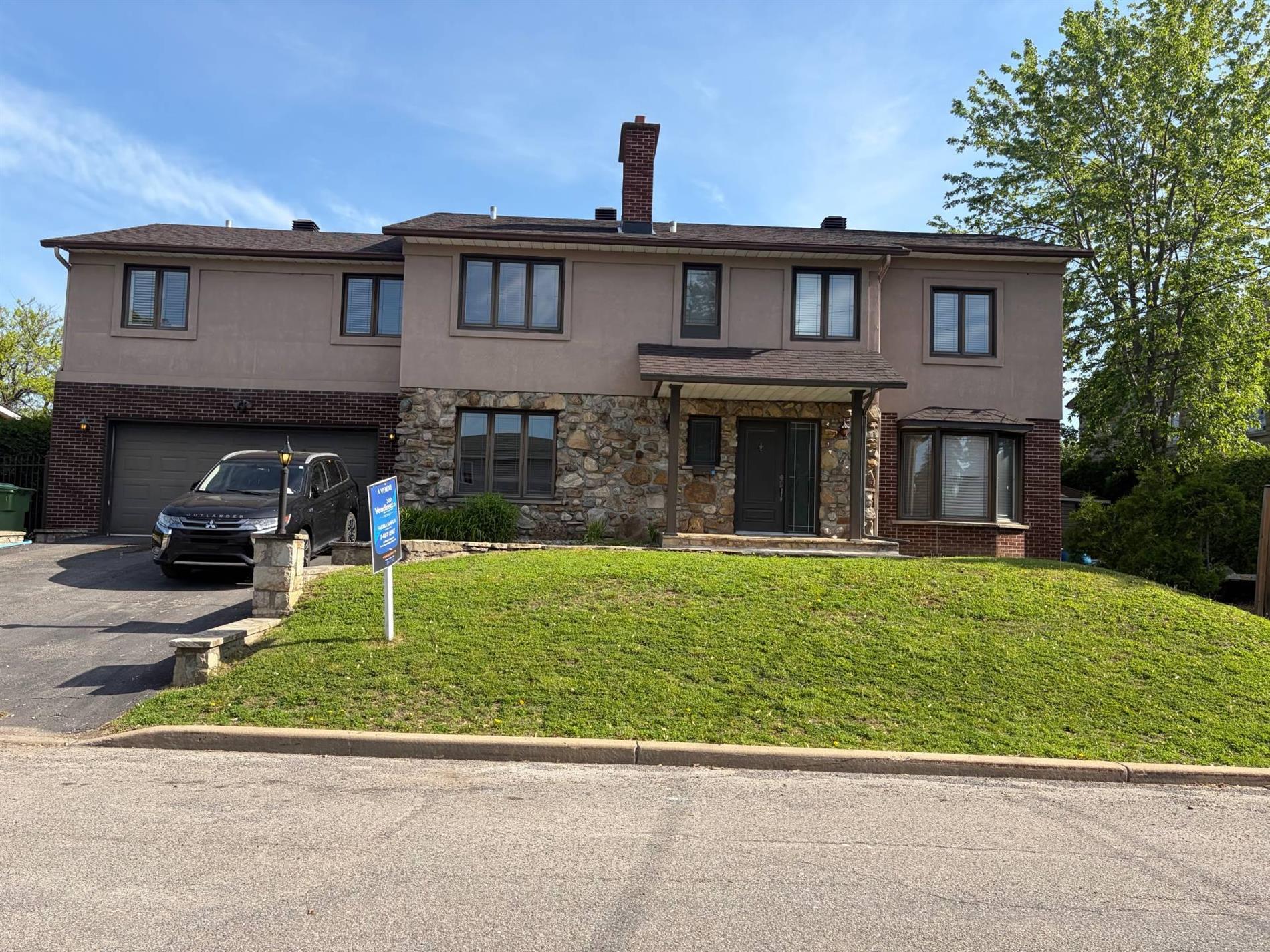 15215 Place Bellerive — photo 1