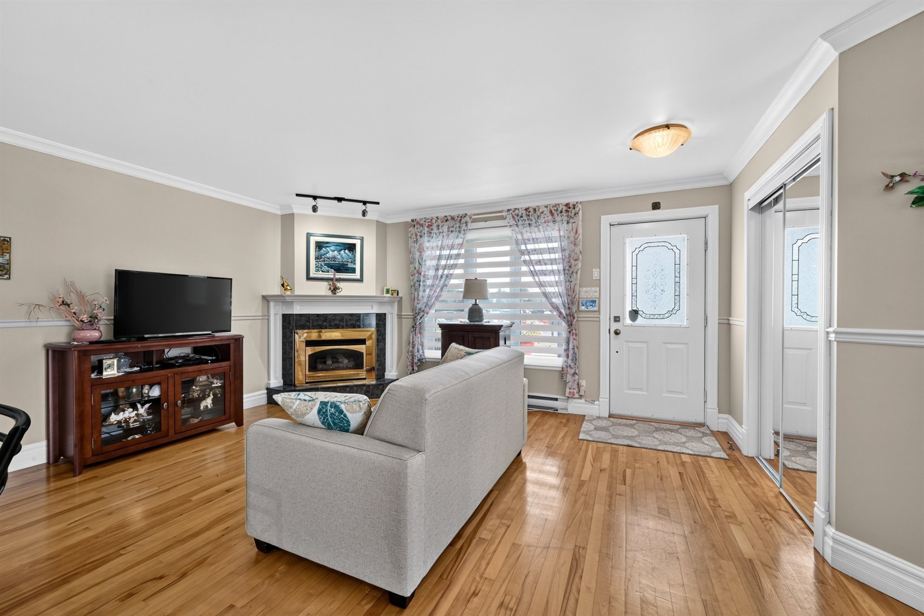 2-222 Rue Ellice — photo 2