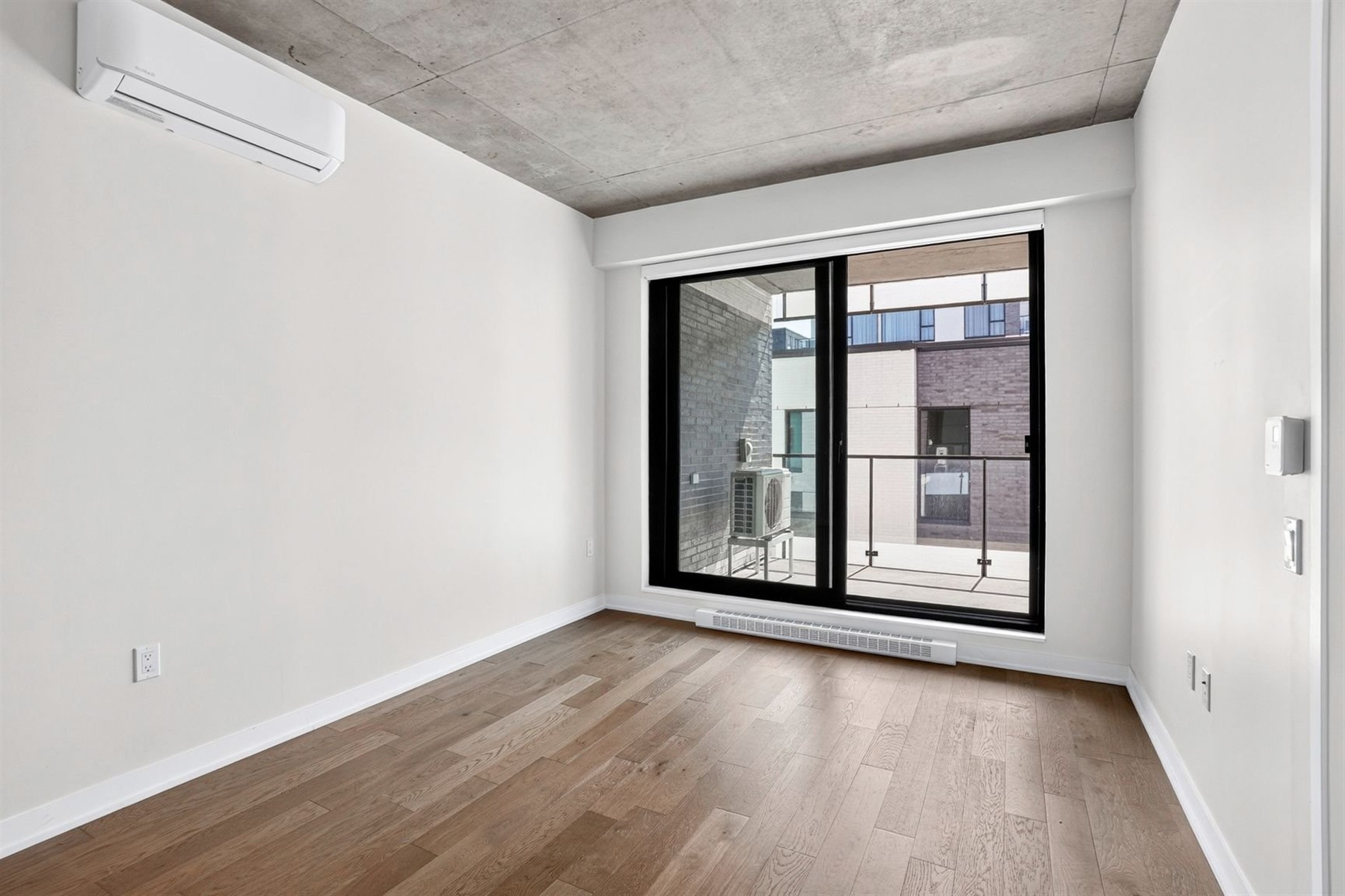 329-10856 Rue Basile-Routhier — photo 3