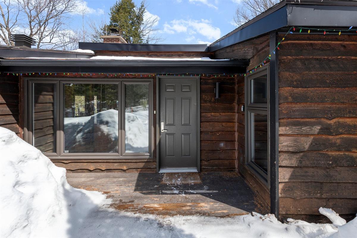 Vue 6 de la propriété réf. 12820780 – 1208 Ch. de Ste-Anne-des-Lacs J0R 1B0