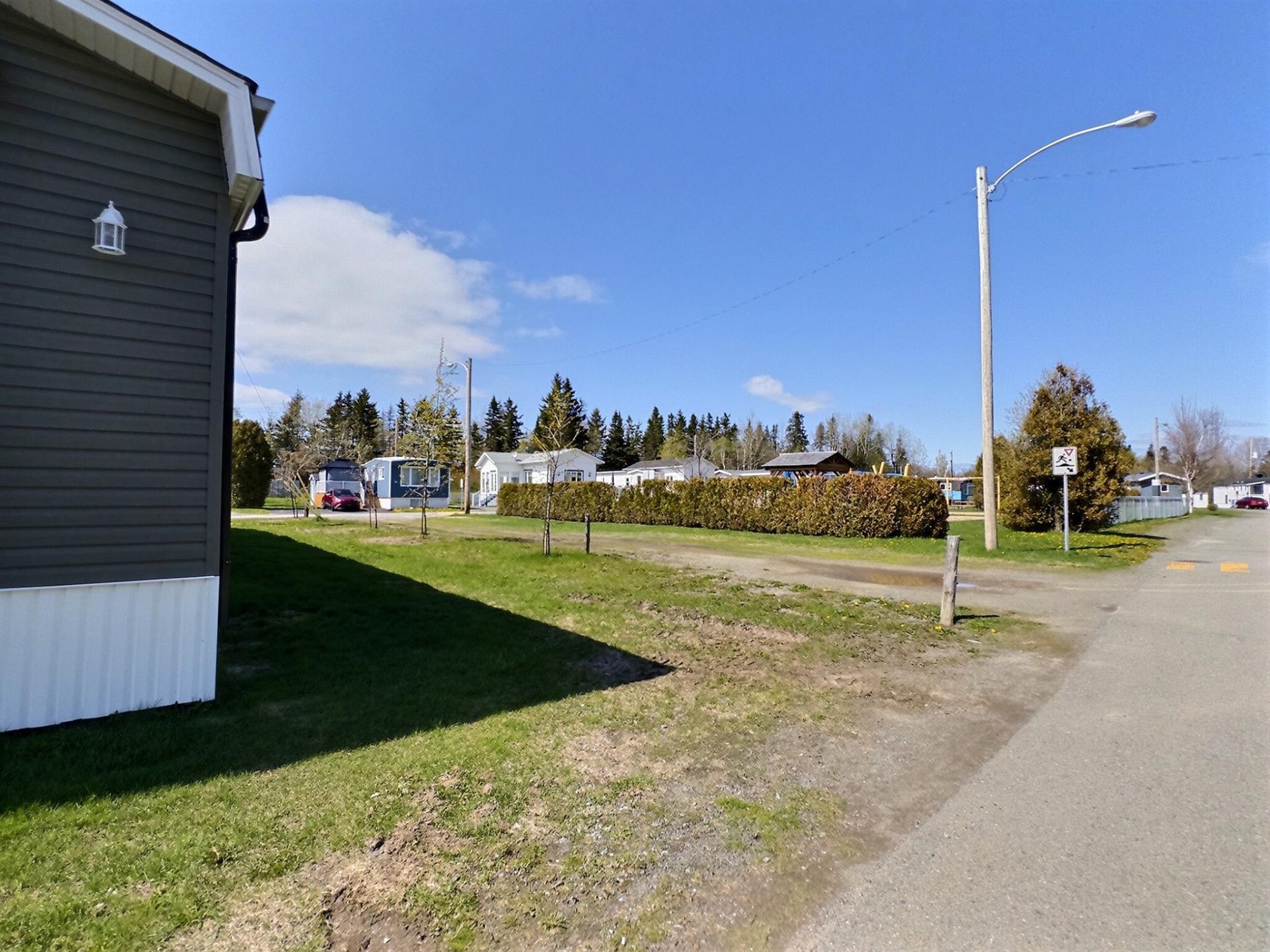 107 Rue du Parc-de-l'Amitié — photo 3