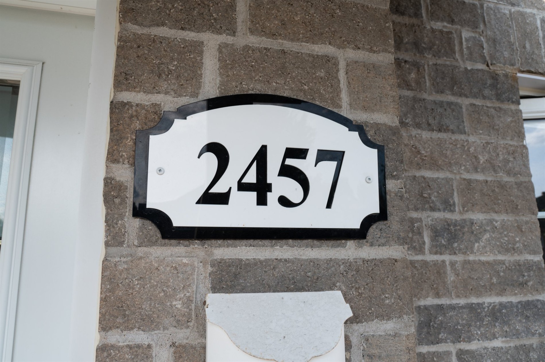 2457 Rue des Champs-Élysées — photo 2