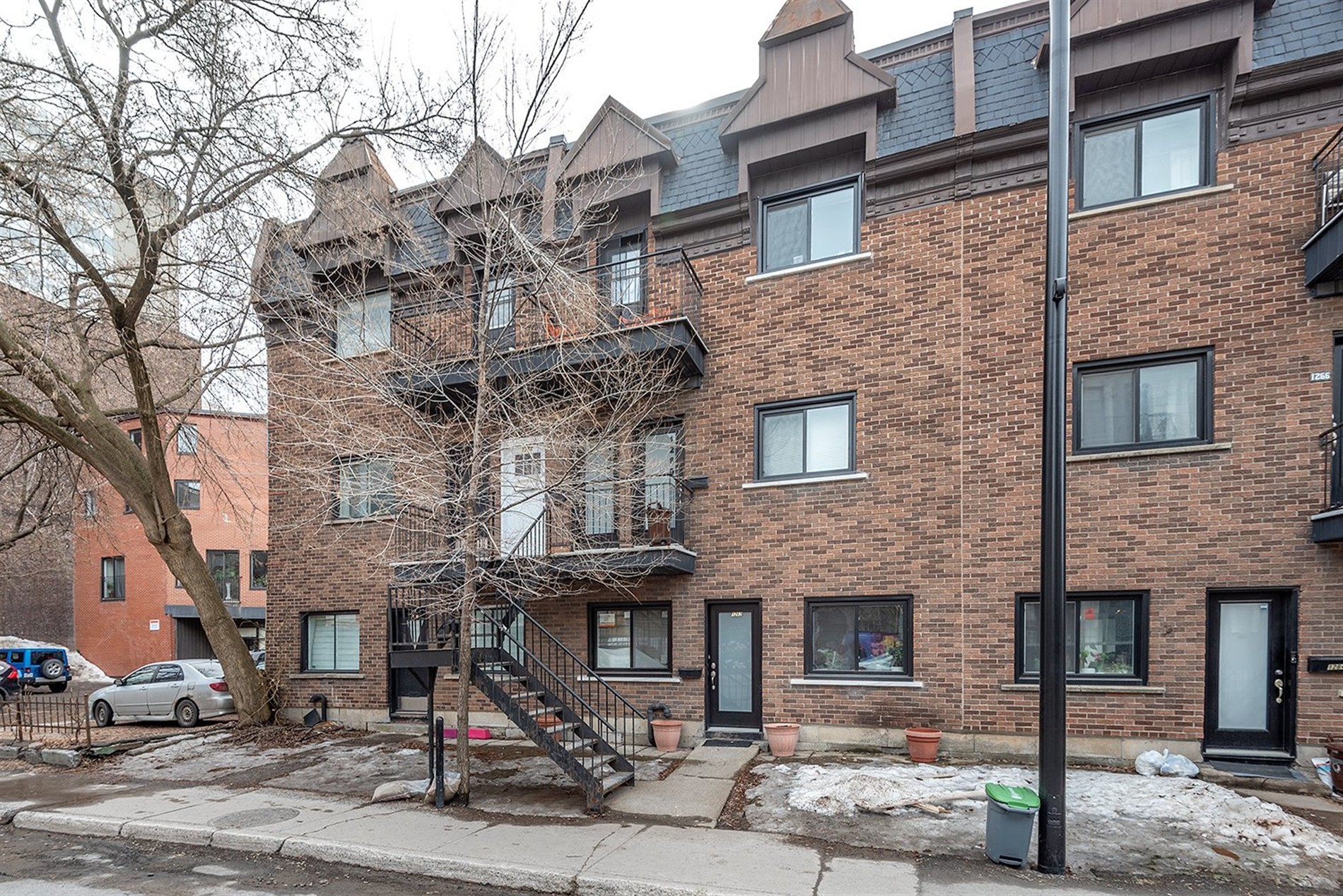 1252-1256 Rue Atateken — photo 1