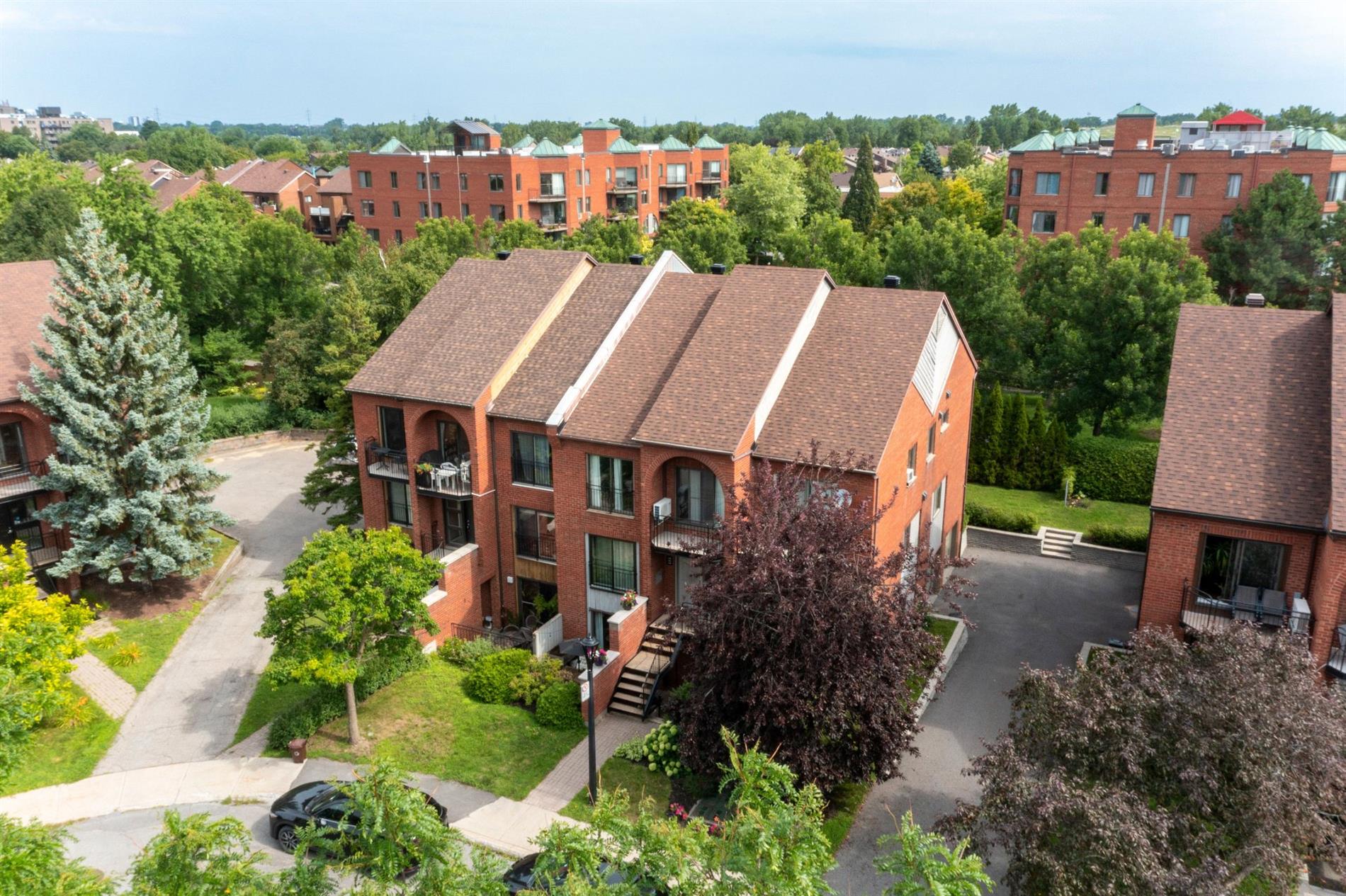 1207 Place Henri-Gauthier — photo 1