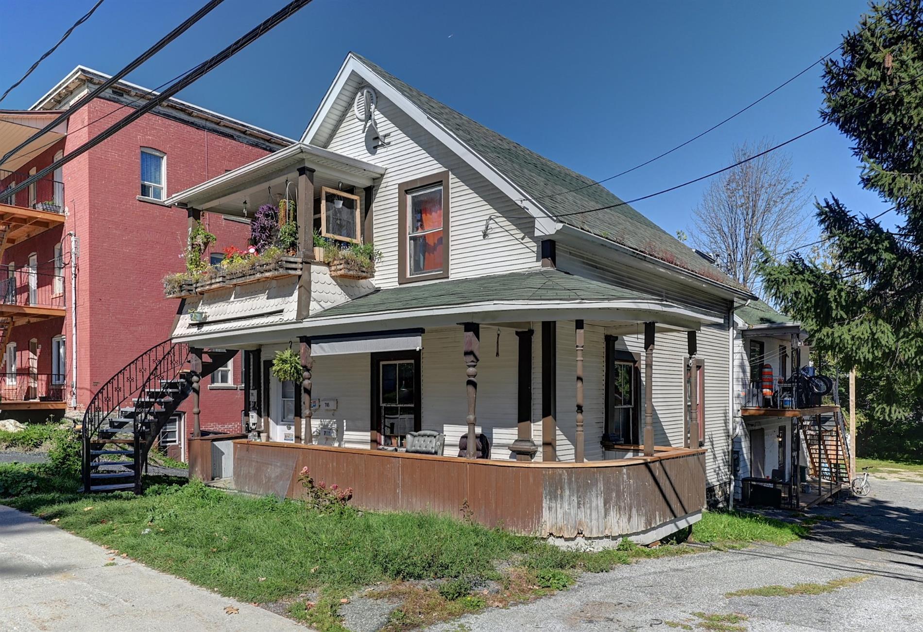 781-791 Rue Short — photo 2