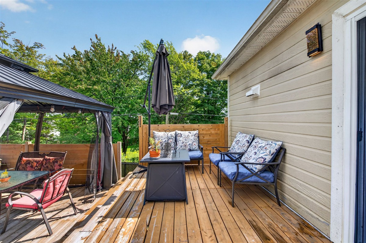 Vue 32 de la propriété réf. 24376487 – 151 Place Cadieux J5K 1B6