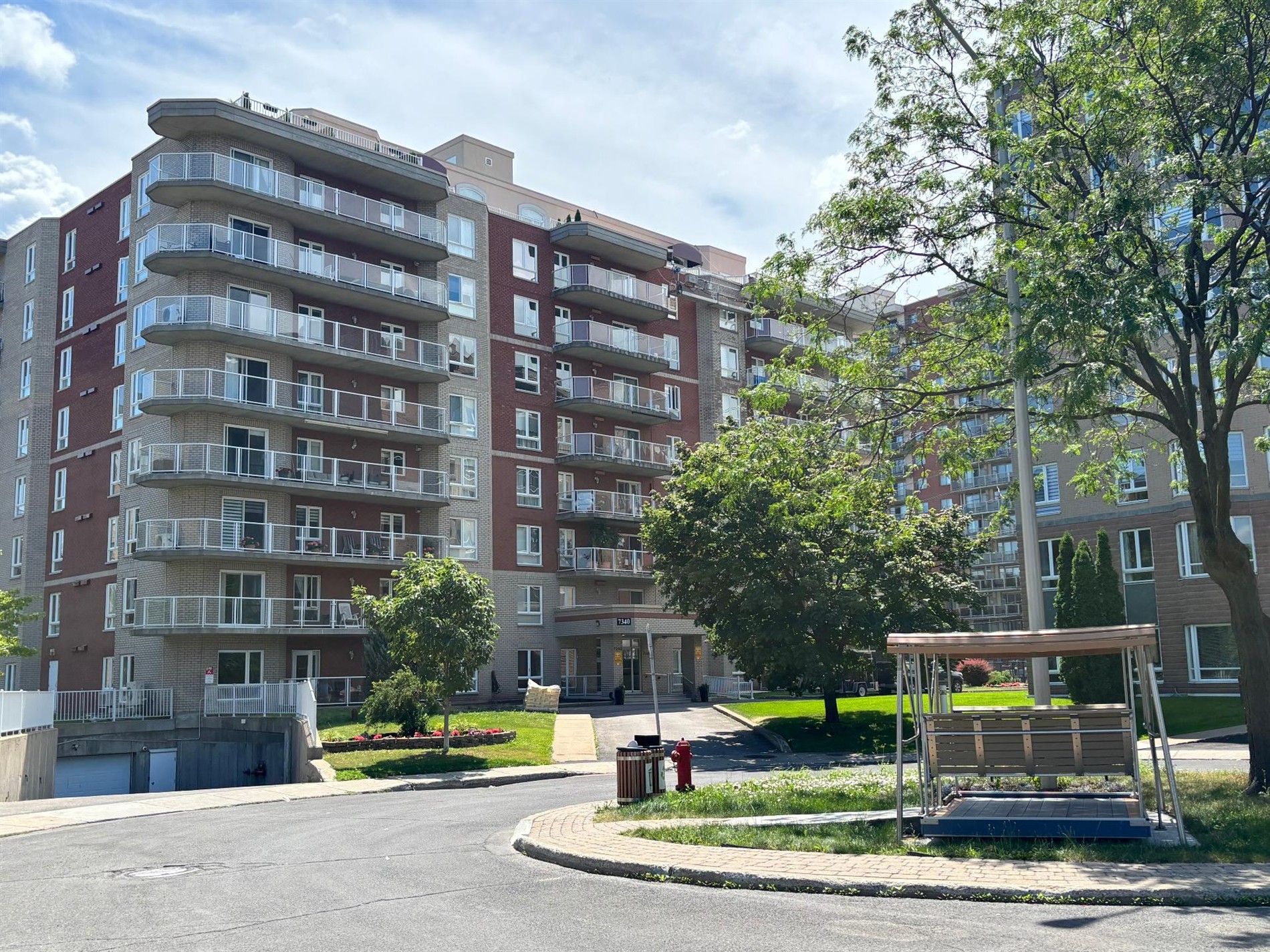 401-7340 Imp. St-Zotique — photo 1