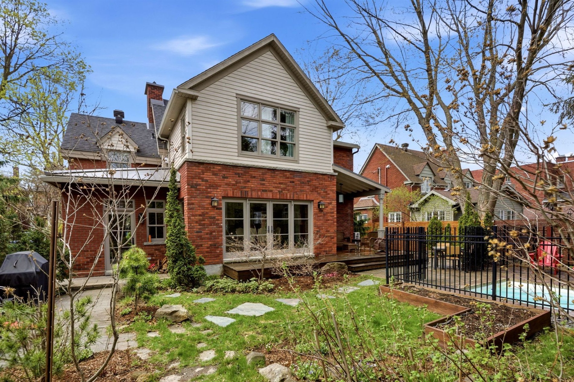 334 Av. Mercille — photo 3
