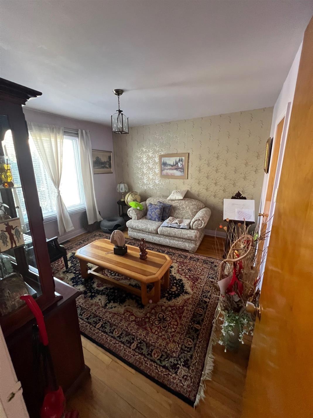 10906 Av. Pelletier — photo 3