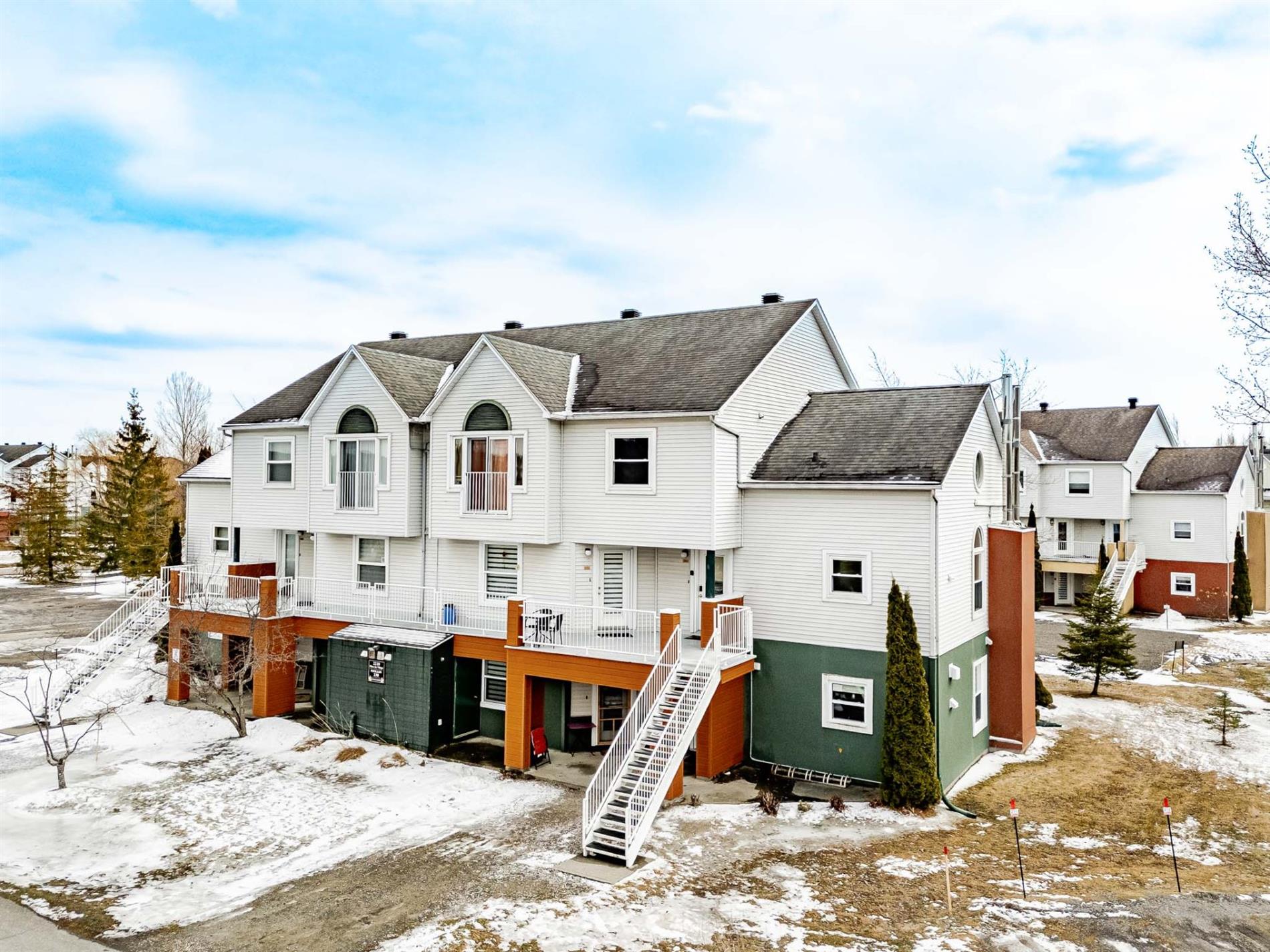 2210 Place du Village — photo 1