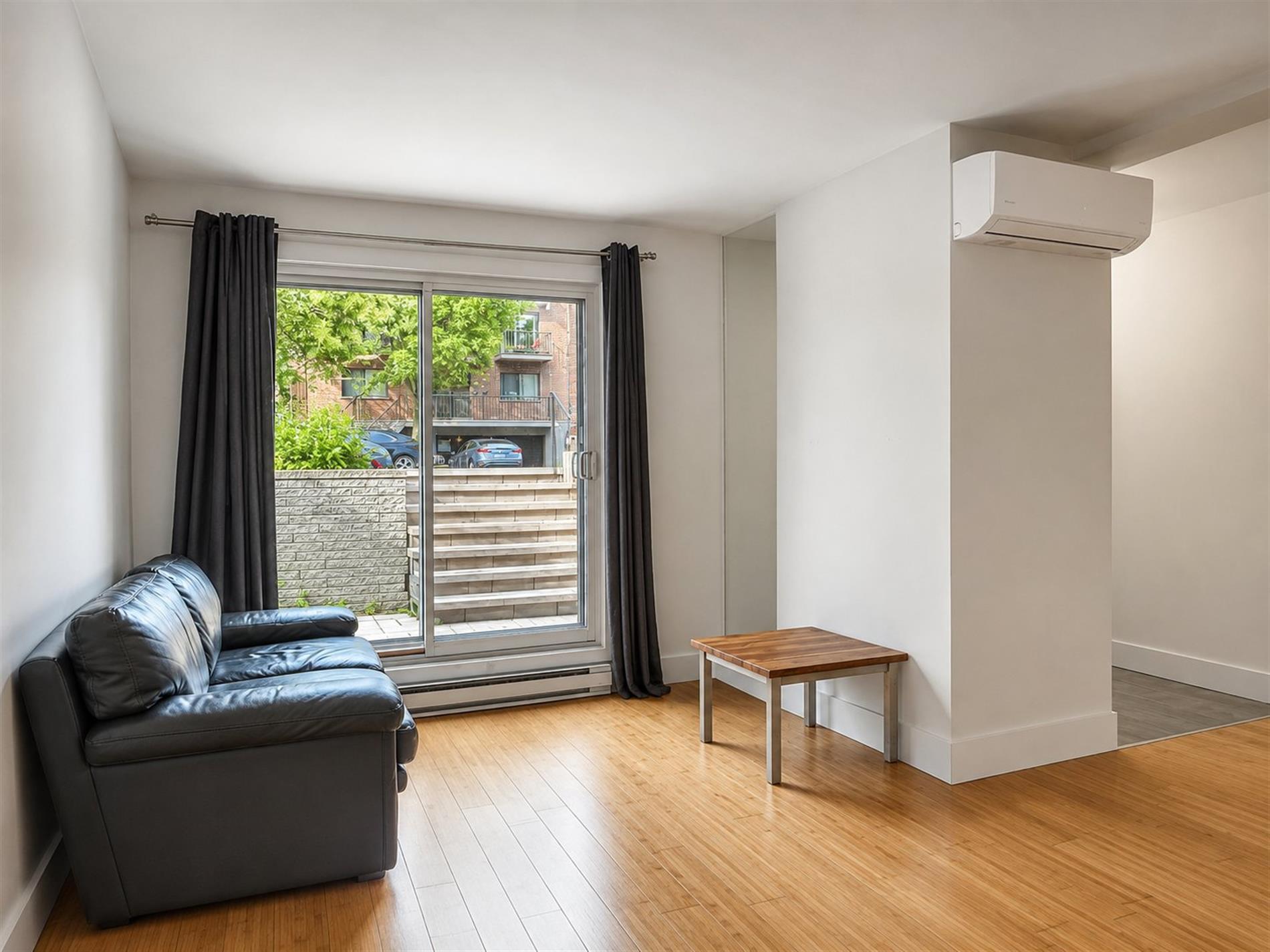 8802 Av. André-Grasset — photo 3