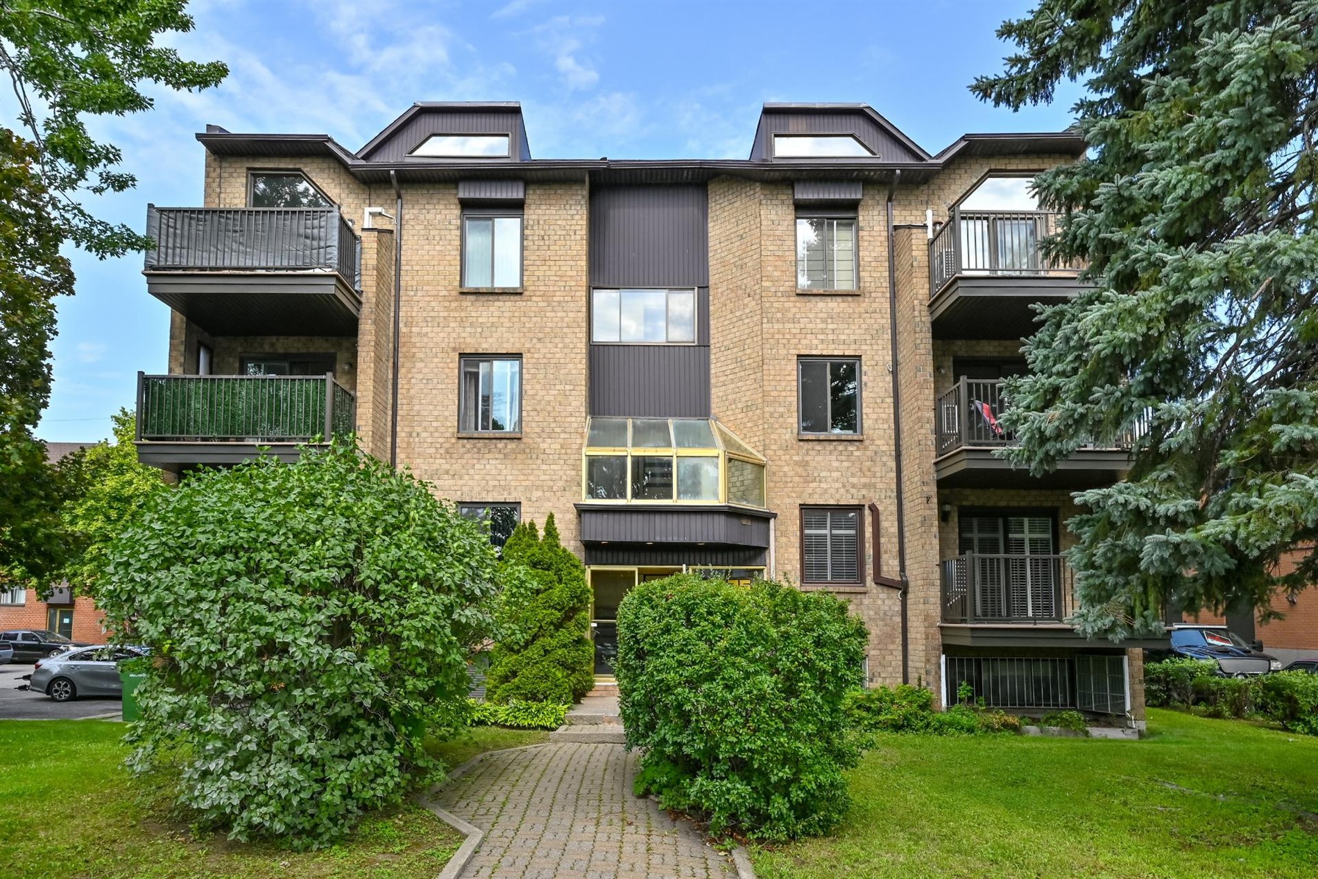 5-7875 Av. René-Descartes — photo 1