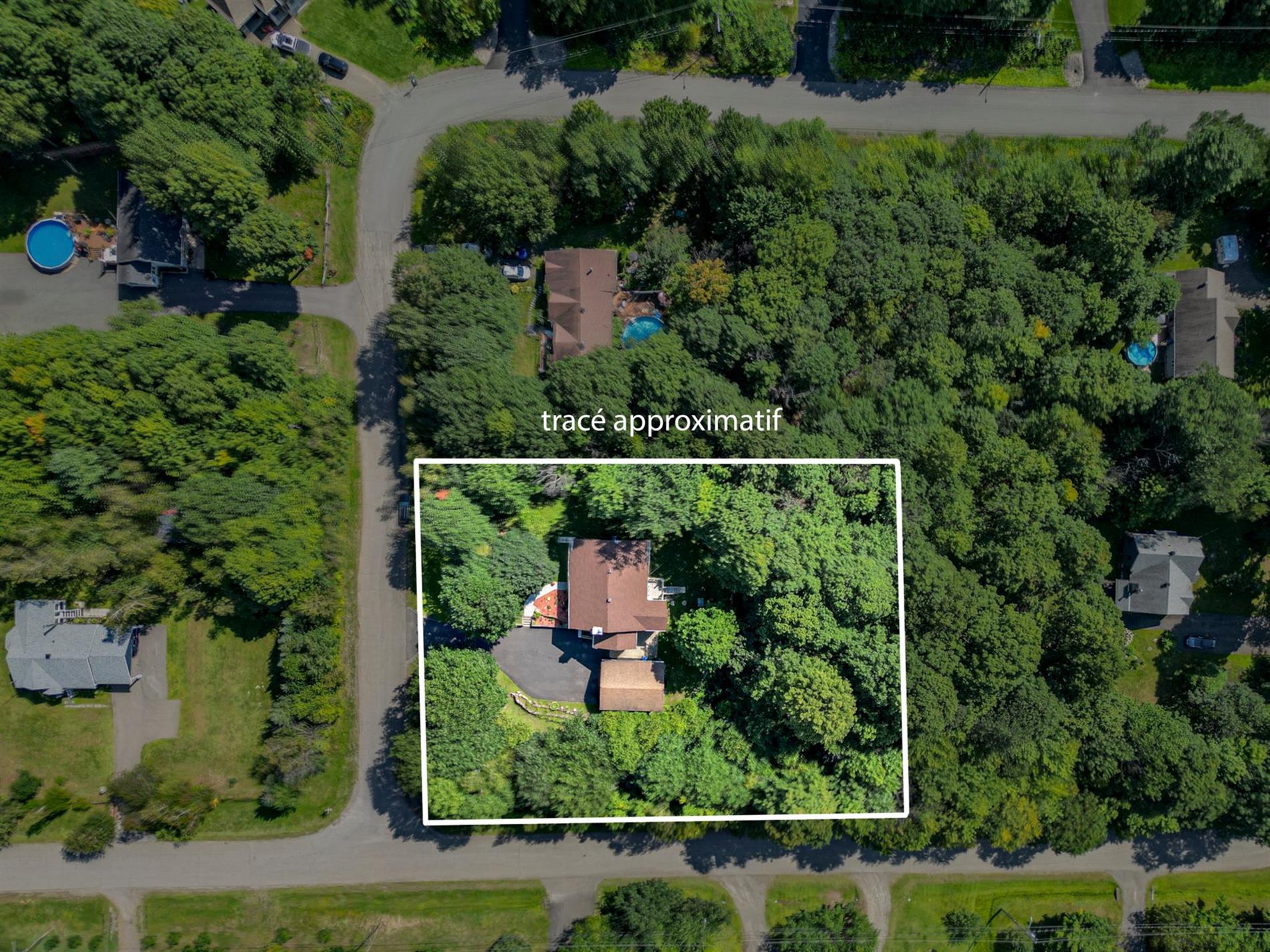 120 Rue Ste-Croix — photo 3
