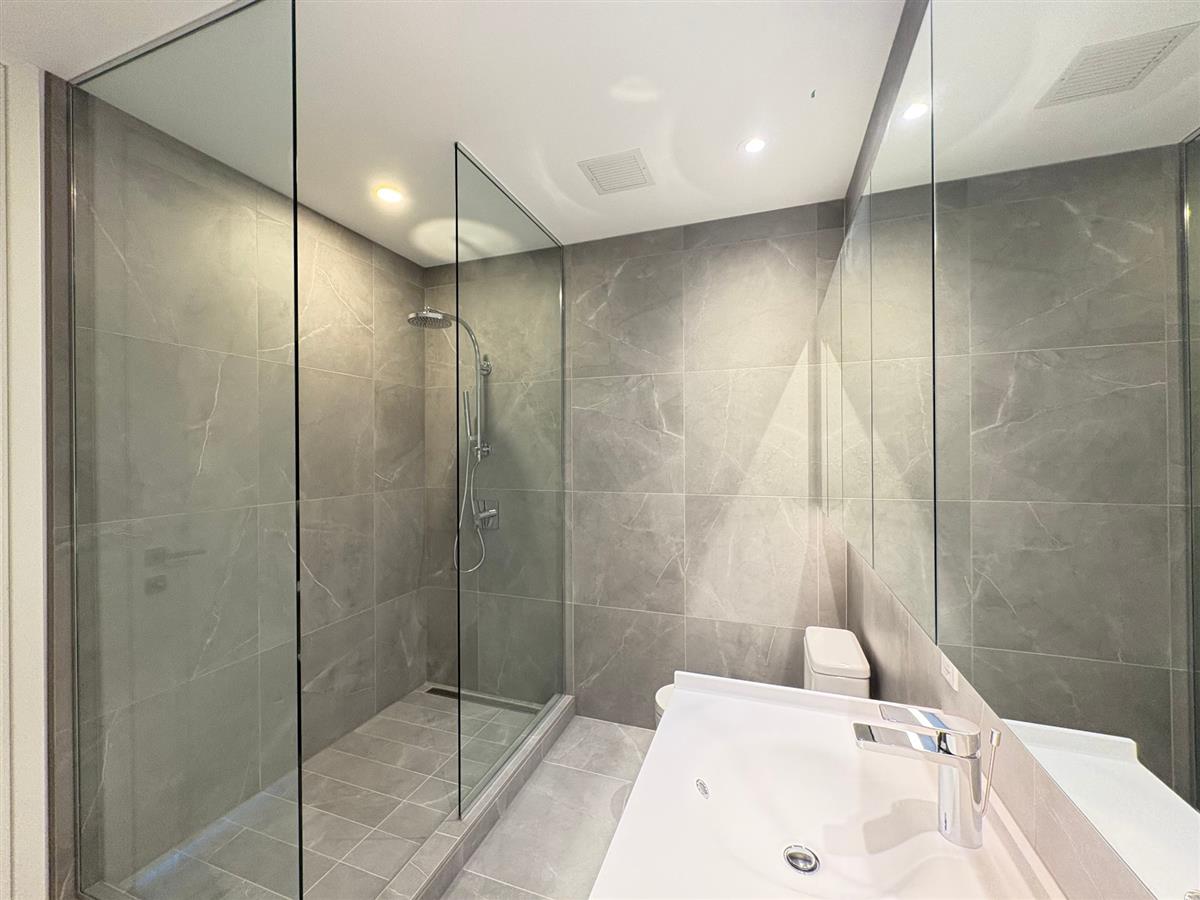 ENSUITE BATH