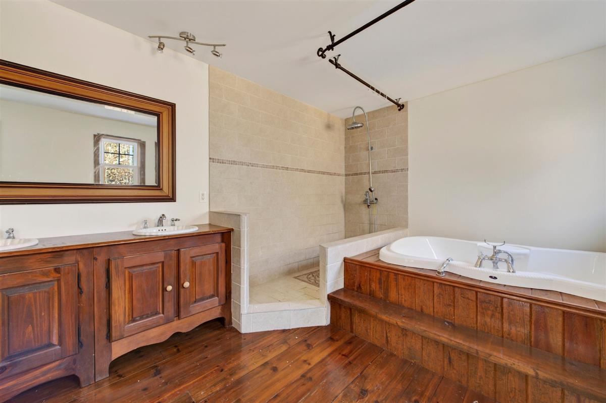 Vue 29 de la propriété réf. 11369866 – 1403 Rue du Faubourg J8B 2K8