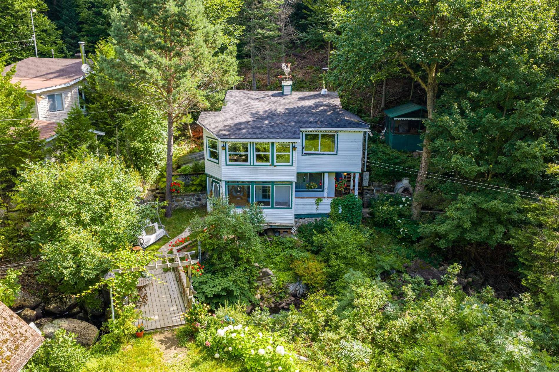 2933 Ch. des Lacs — photo 1