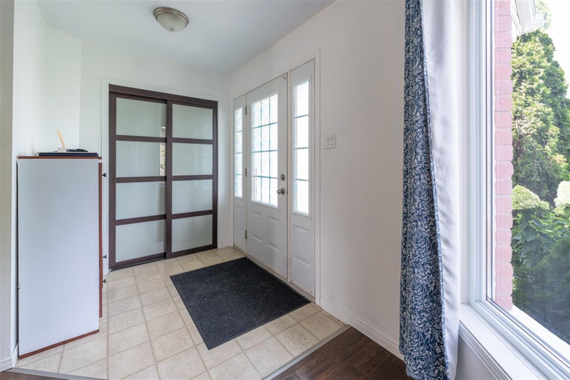1380 Rue Paris — photo 3