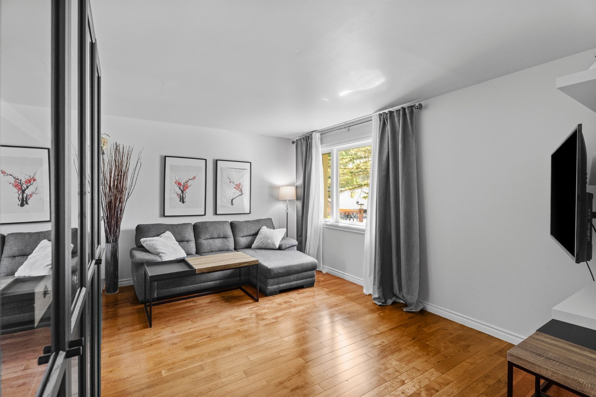 124 Place Chestnut — photo 3
