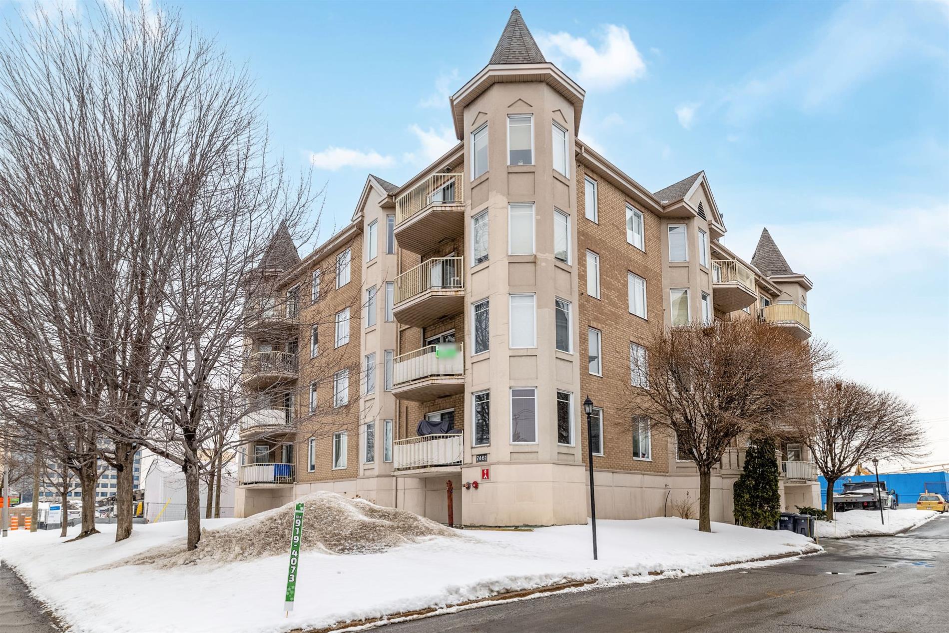 201-7461 Av. des Halles — photo 2