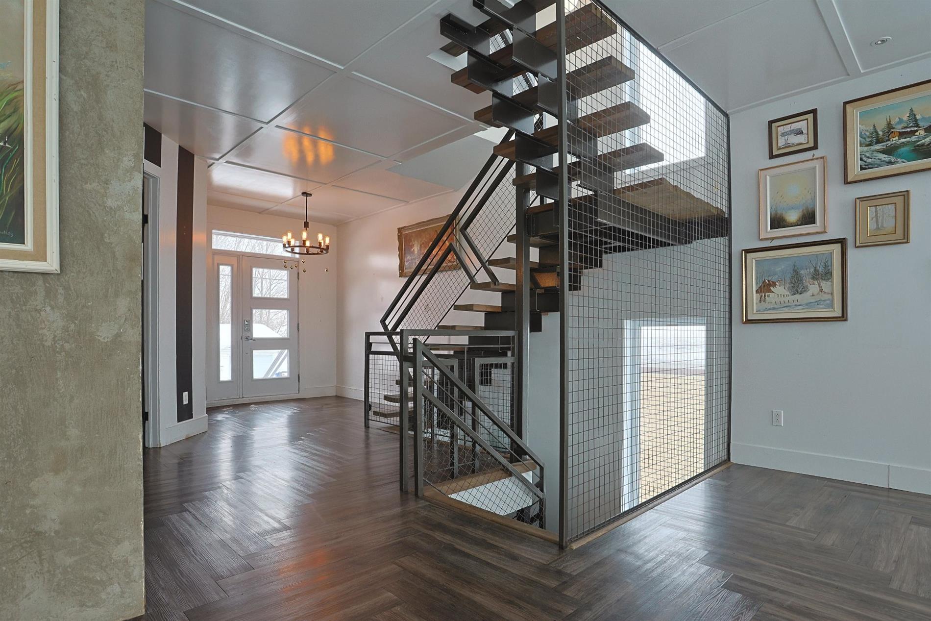 975 Av. de la Polyvalente — photo 2