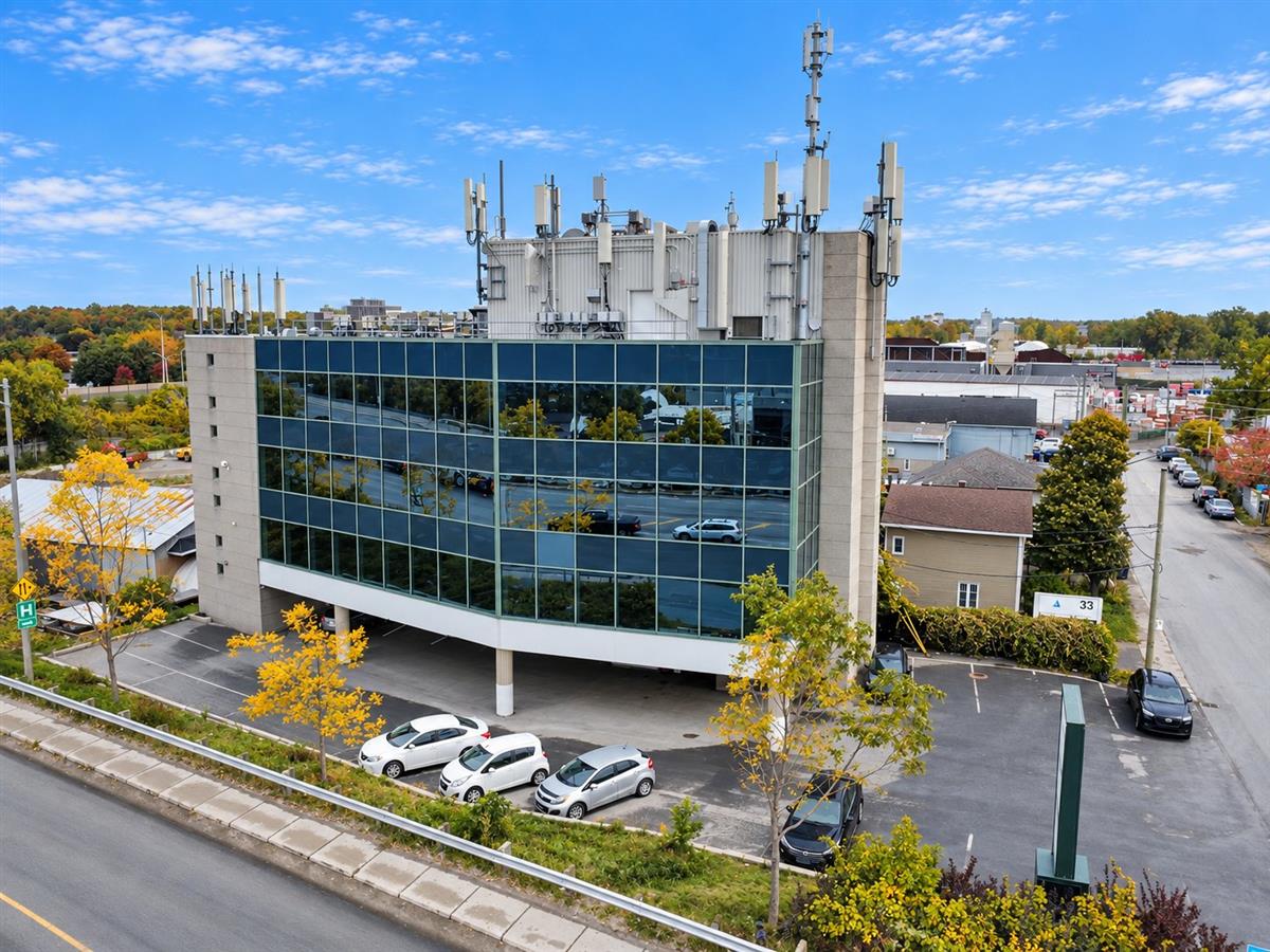 Commercial building / Office - 1555 Boul. des Laurentides, Laval (Vimont)