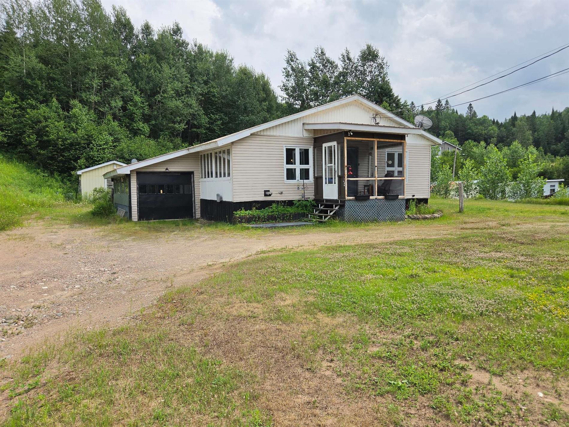 1154 Rg du Sud-Est — photo 1