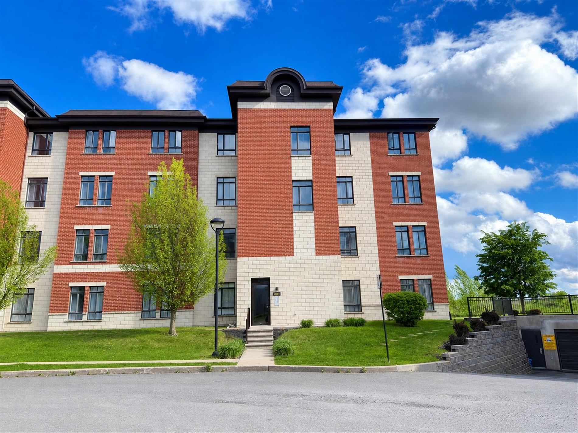 201-300 Av. du Golf — photo 2