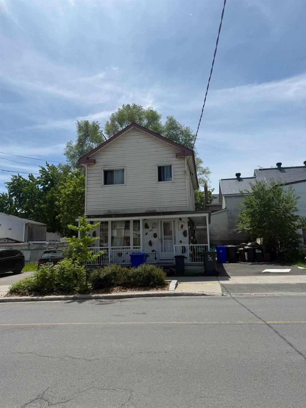 128 Rue Papineau — photo 1