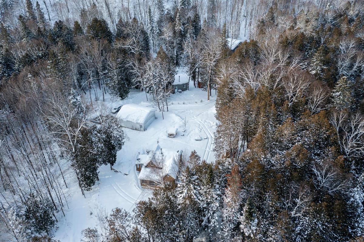 Vue 38 de la propriété réf. 13694104 – 3027-3027A Route 117 J0T 1M0