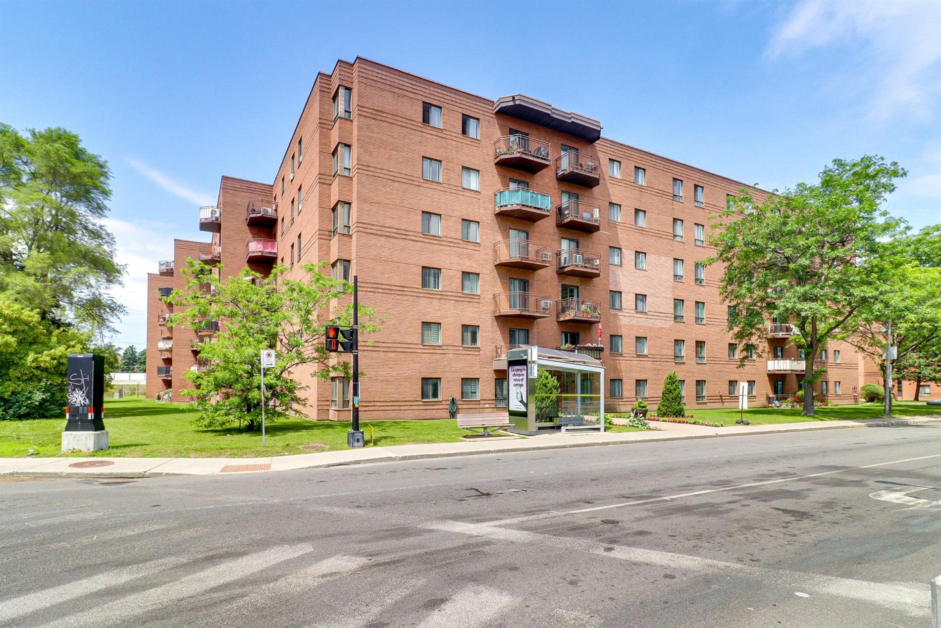 4655 Boul. Henri-Bourassa O. — photo 1