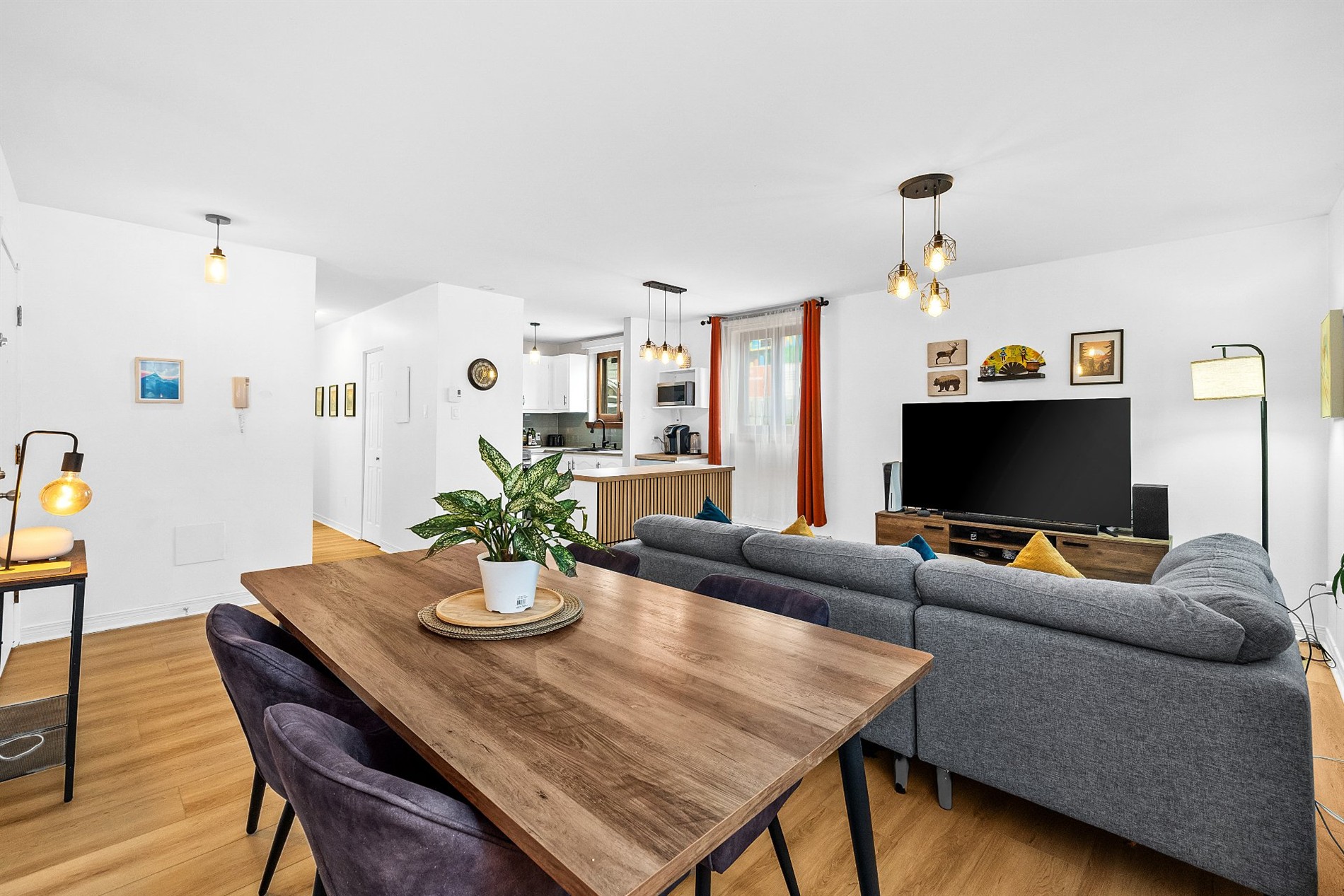 1-1010 Rue Ste-Marguerite — photo 2