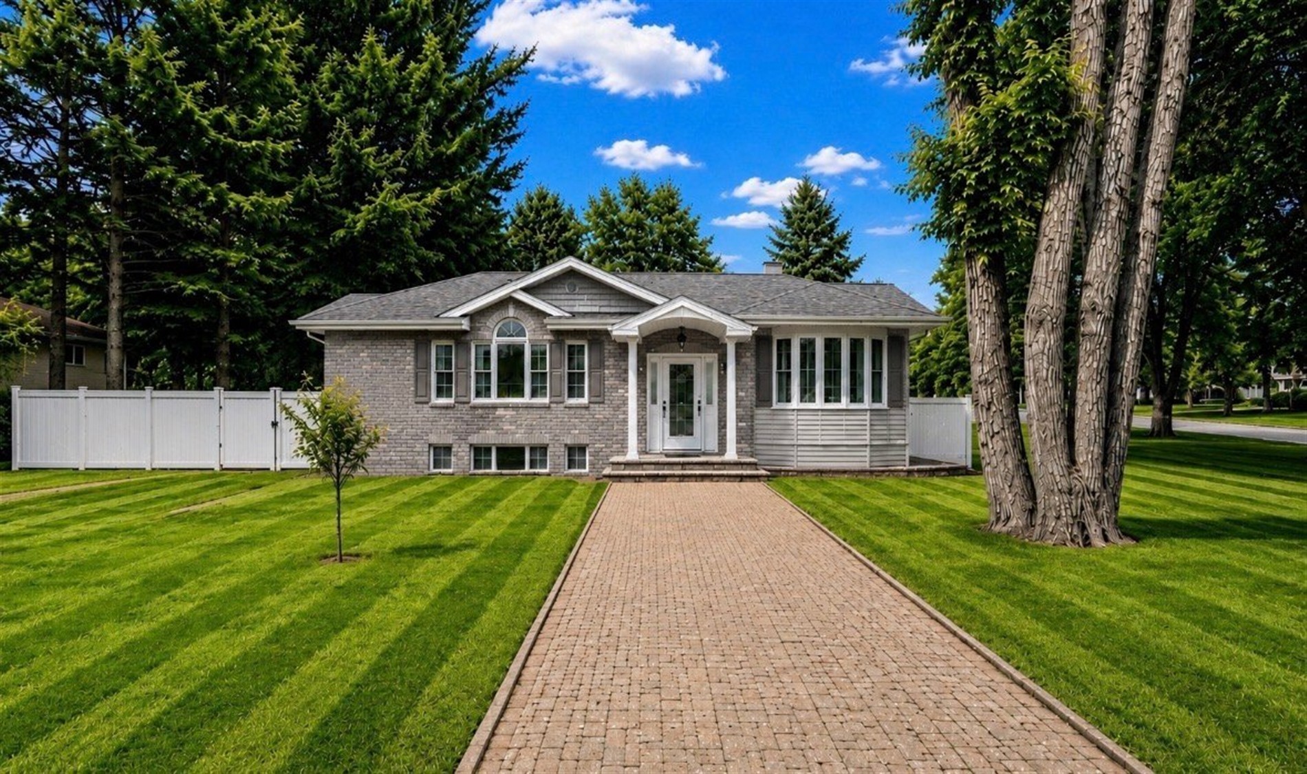 2831 Place du Lièvre — photo 1